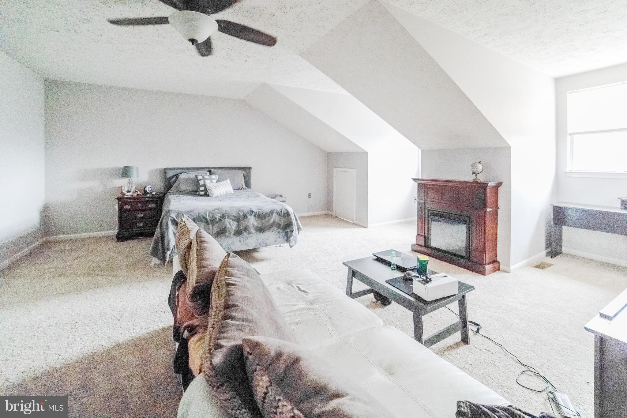 ST CHARLES SUB - HAMPSHIRE - Residential