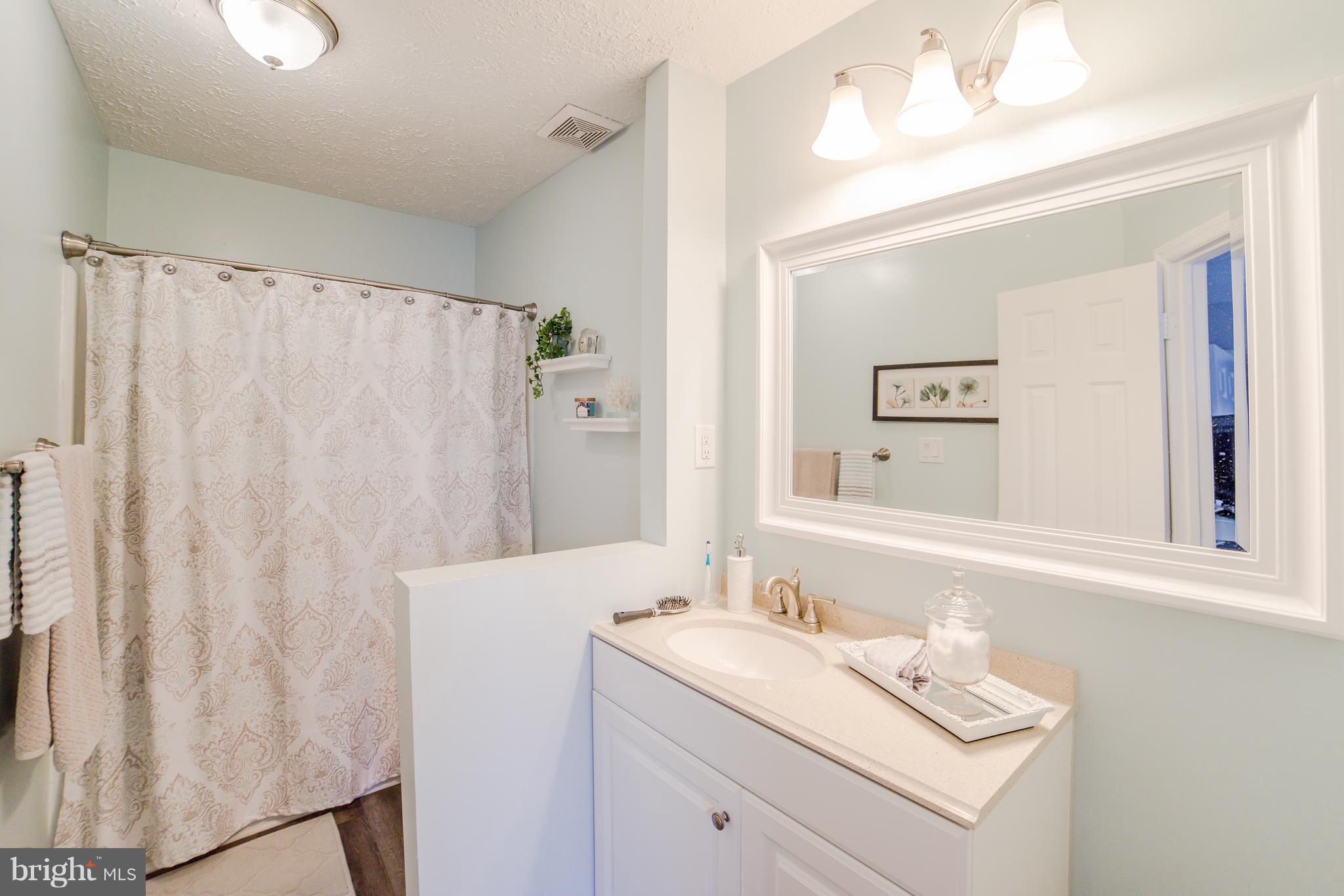 ST CHARLES SUB - HAMPSHIRE - Residential