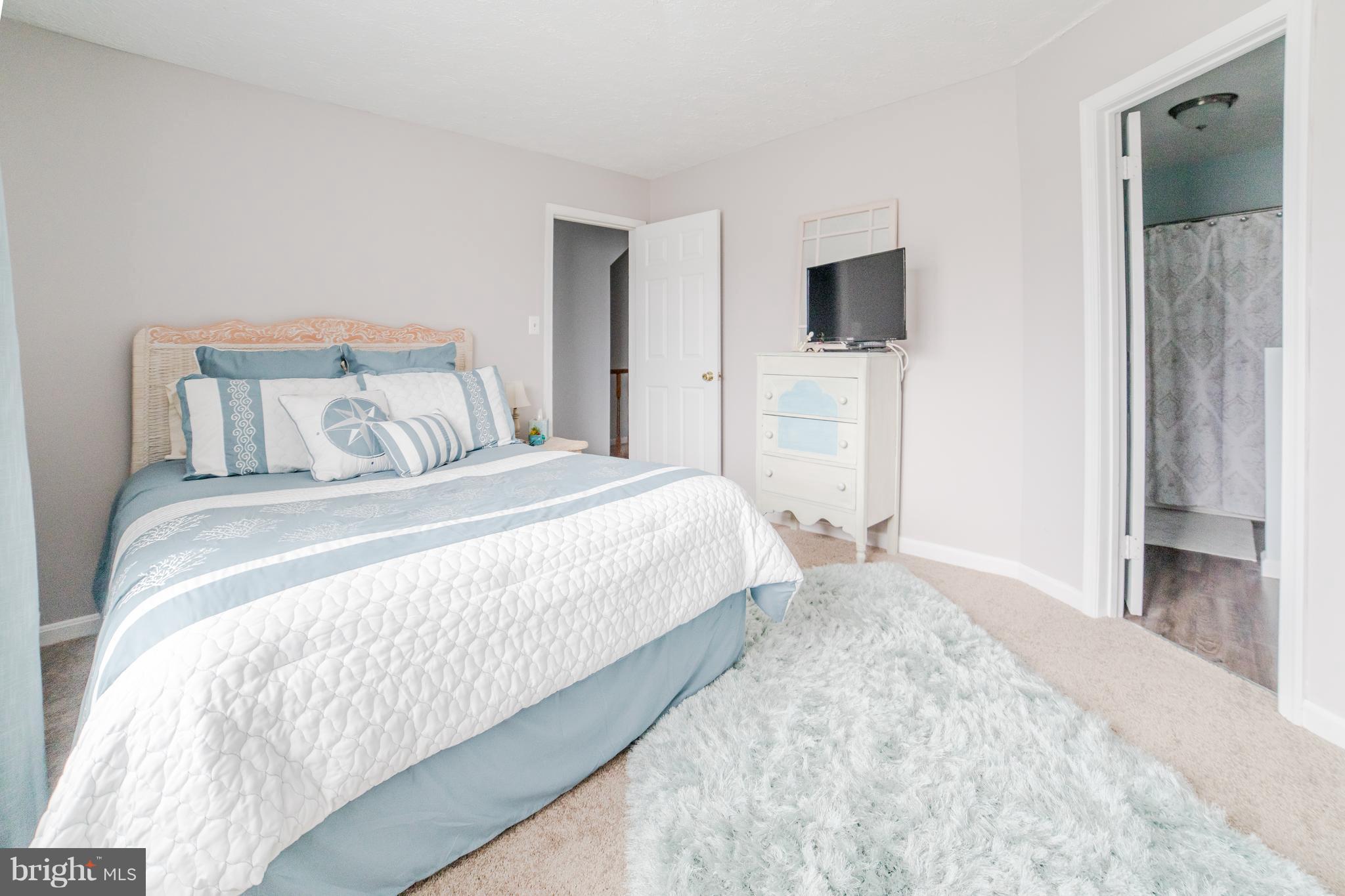 ST CHARLES SUB - HAMPSHIRE - Residential