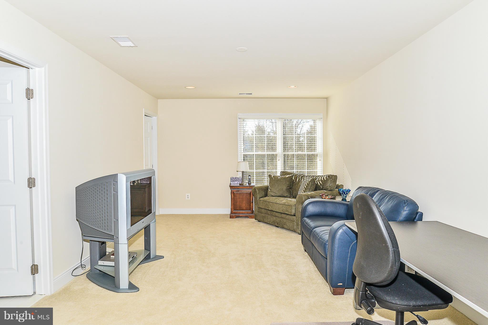 DOMINION VALLEY COUNTRY CLUB - Residential