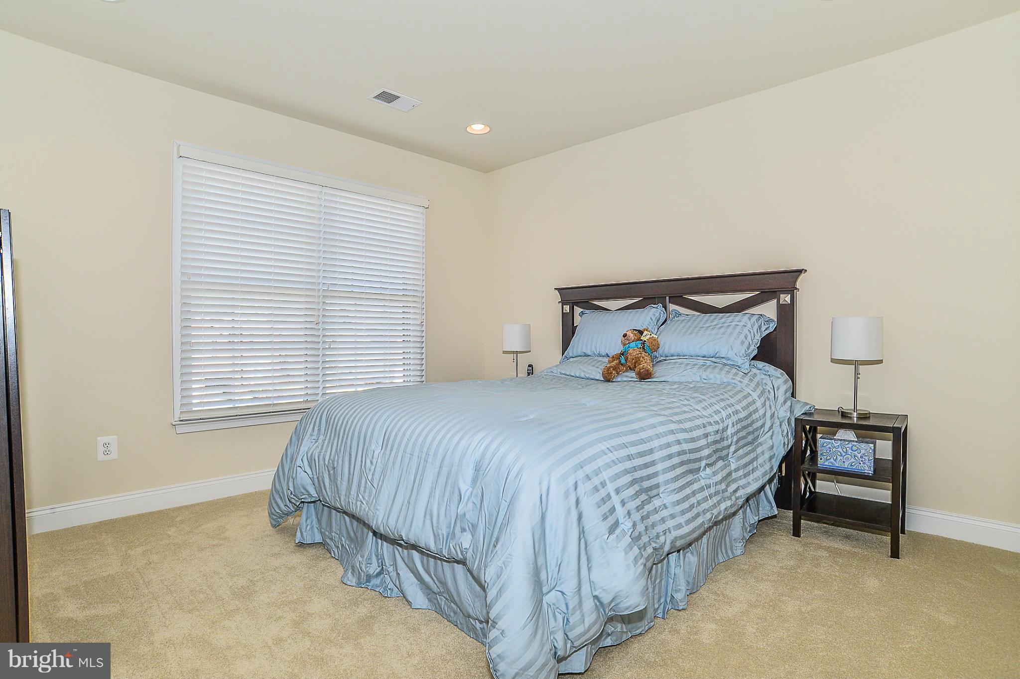 DOMINION VALLEY COUNTRY CLUB - Residential