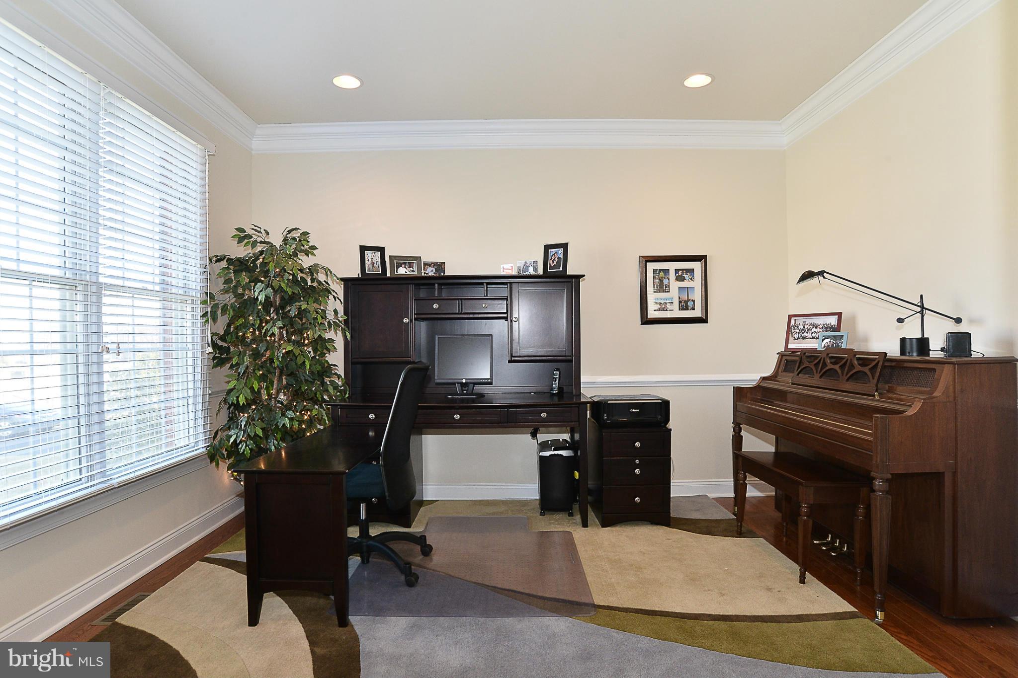 DOMINION VALLEY COUNTRY CLUB - Residential