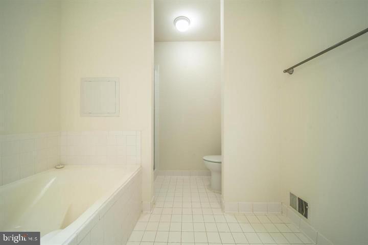 FAWSETT FARMS MANOR - Residential