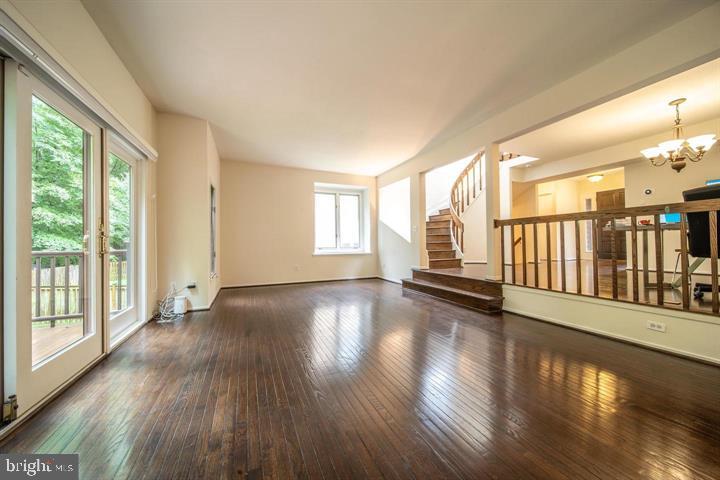 FAWSETT FARMS MANOR - Residential