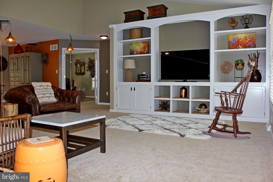 BROOKSHIRE - Residential