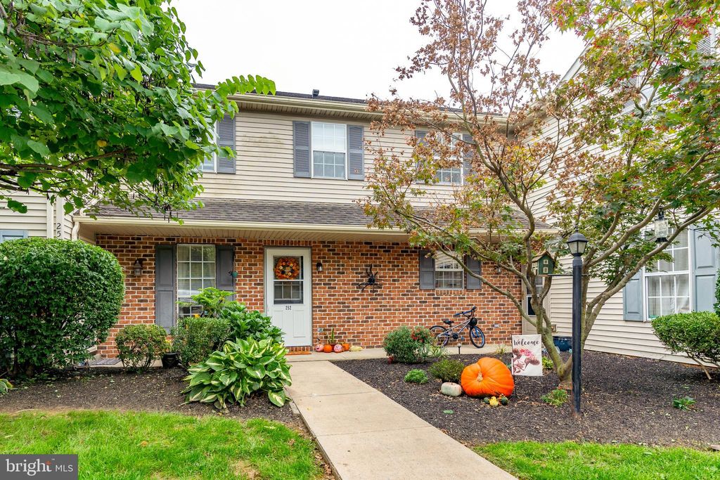 Photo of 252 Morgan DRIVE, Leola, PA 17540 (MLS # PALA2042120)