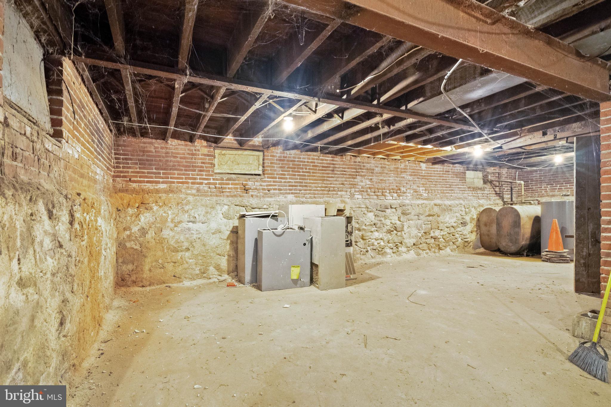 COBBS CREEK - Residential Income
