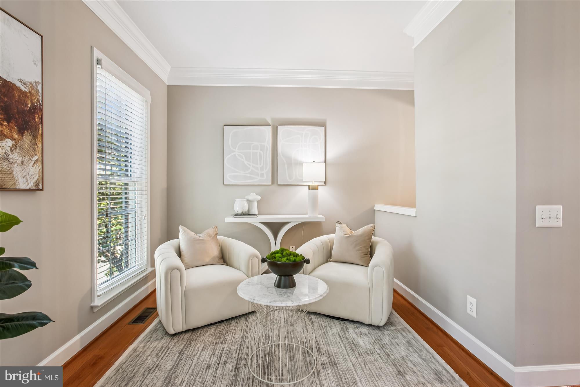 HUNTINGTON METRO - Residential