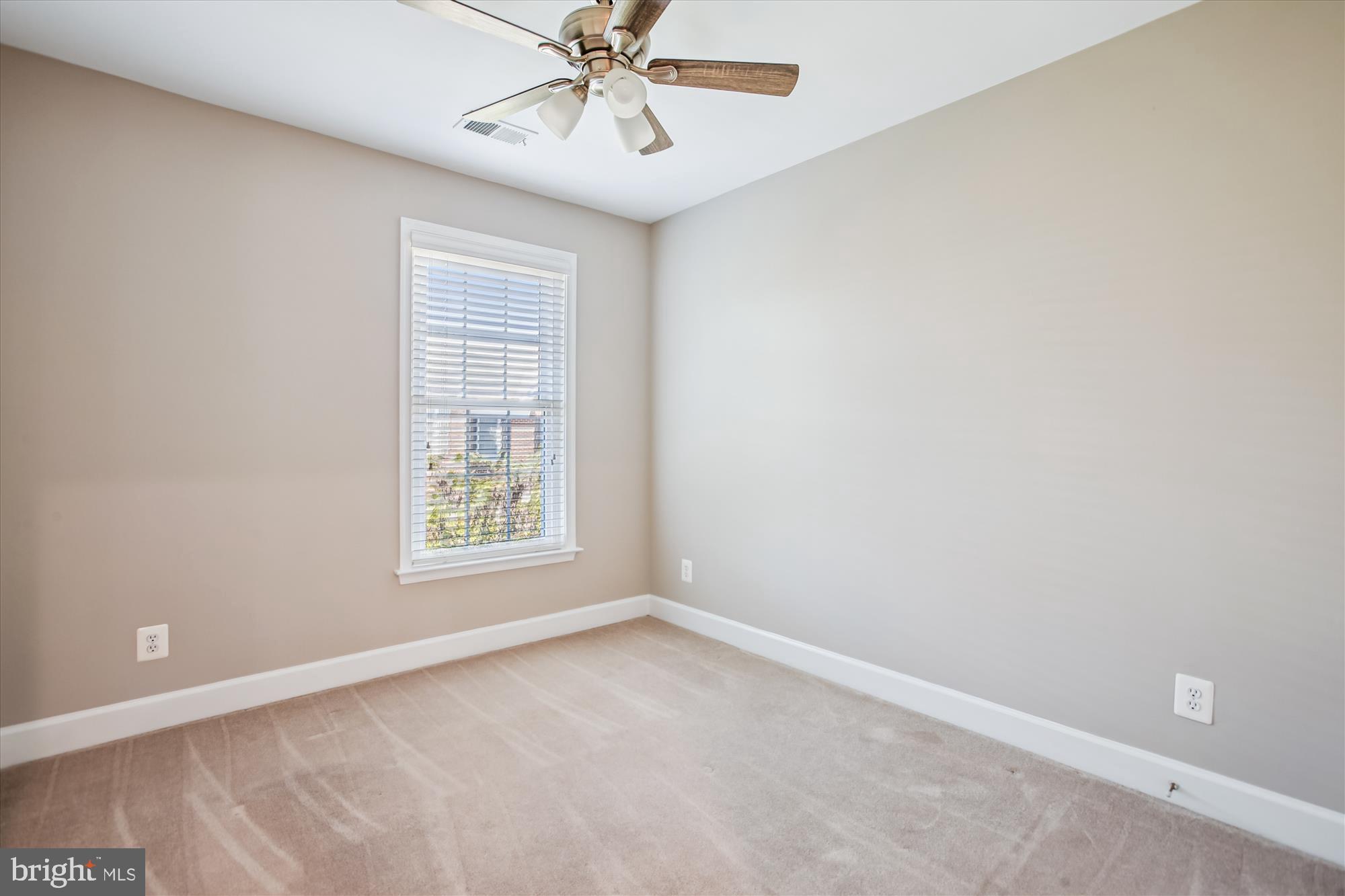 HUNTINGTON METRO - Residential