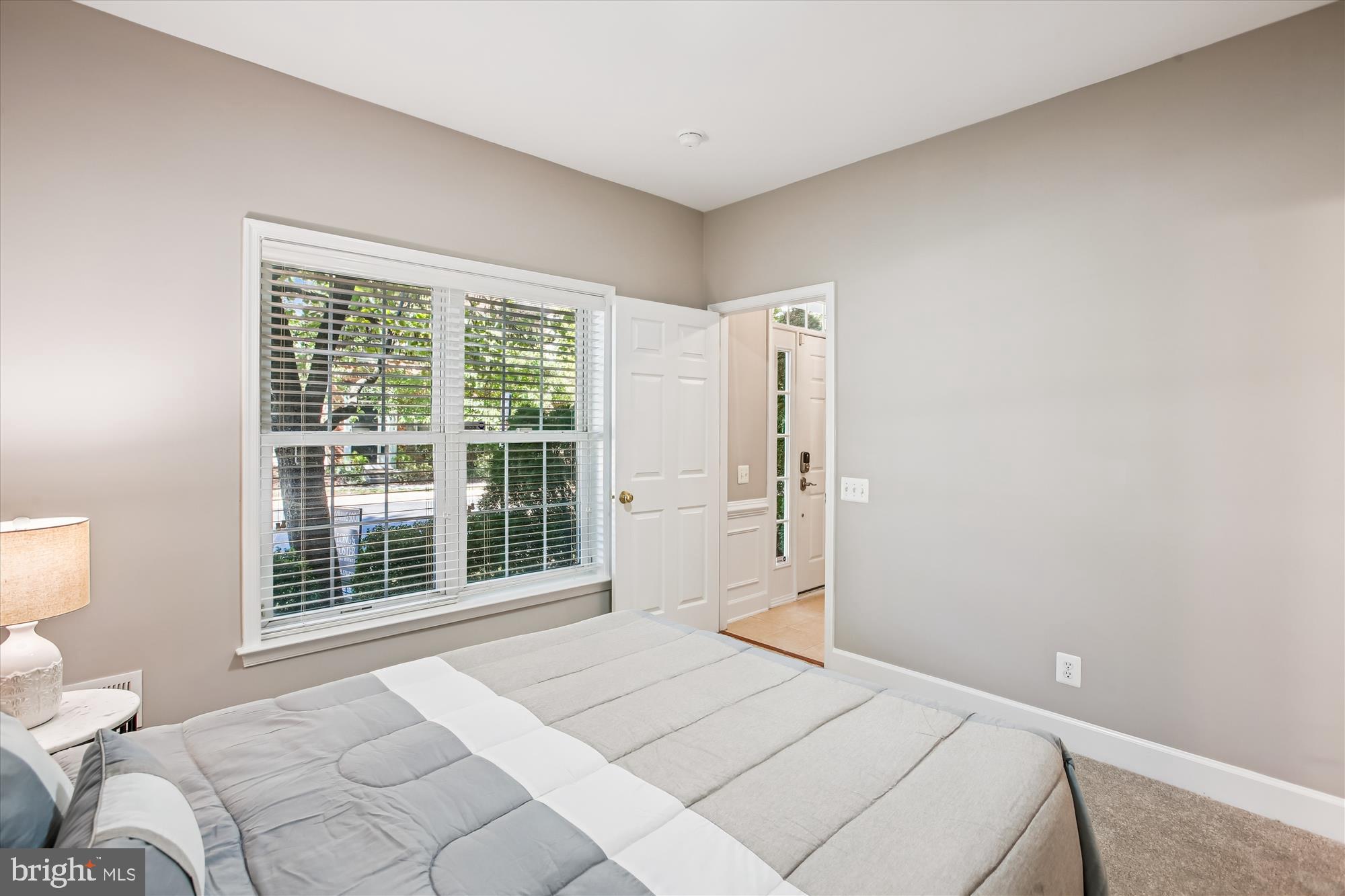 HUNTINGTON METRO - Residential