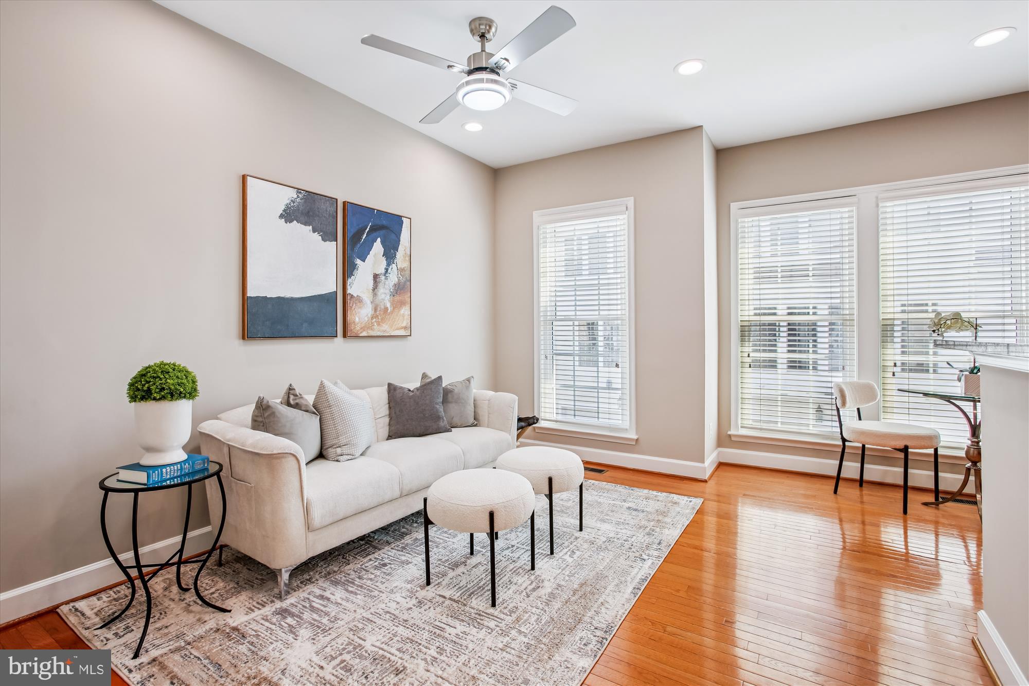 HUNTINGTON METRO - Residential