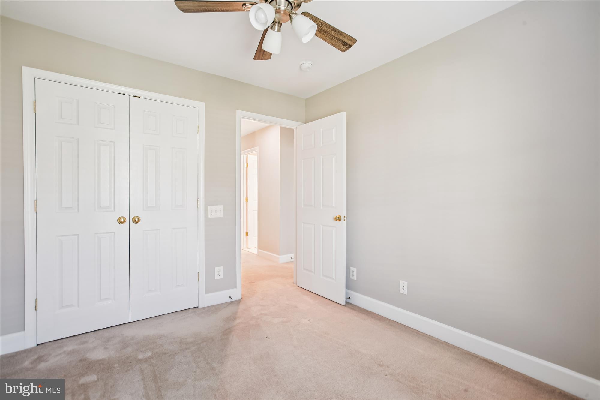 HUNTINGTON METRO - Residential