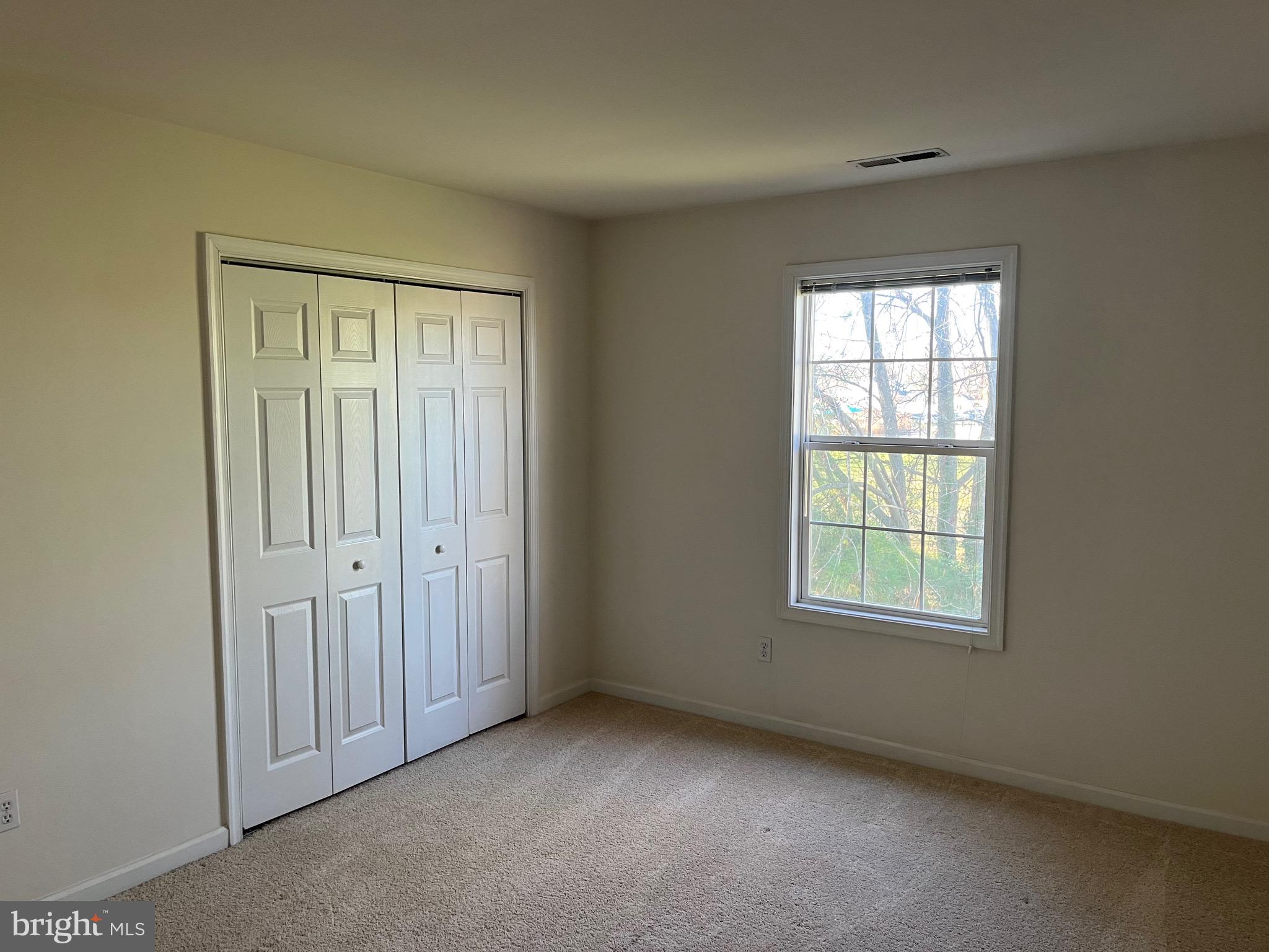 SCHOOLHOUSE COMMONS - Residential Lease