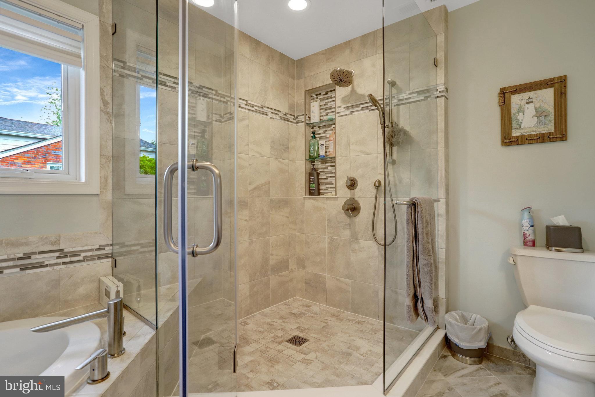 GLENCARLYN - Residential