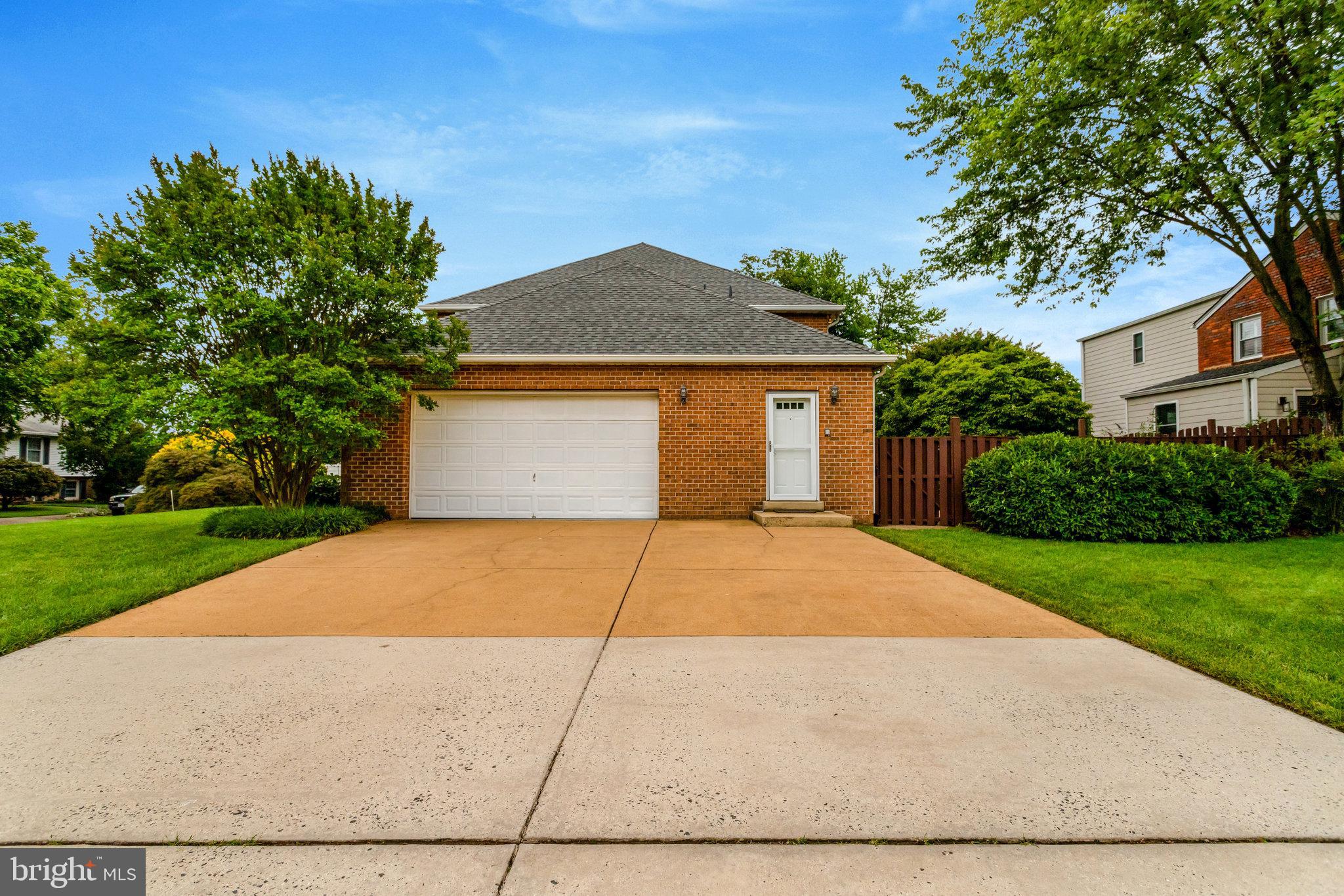 GLENCARLYN - Residential