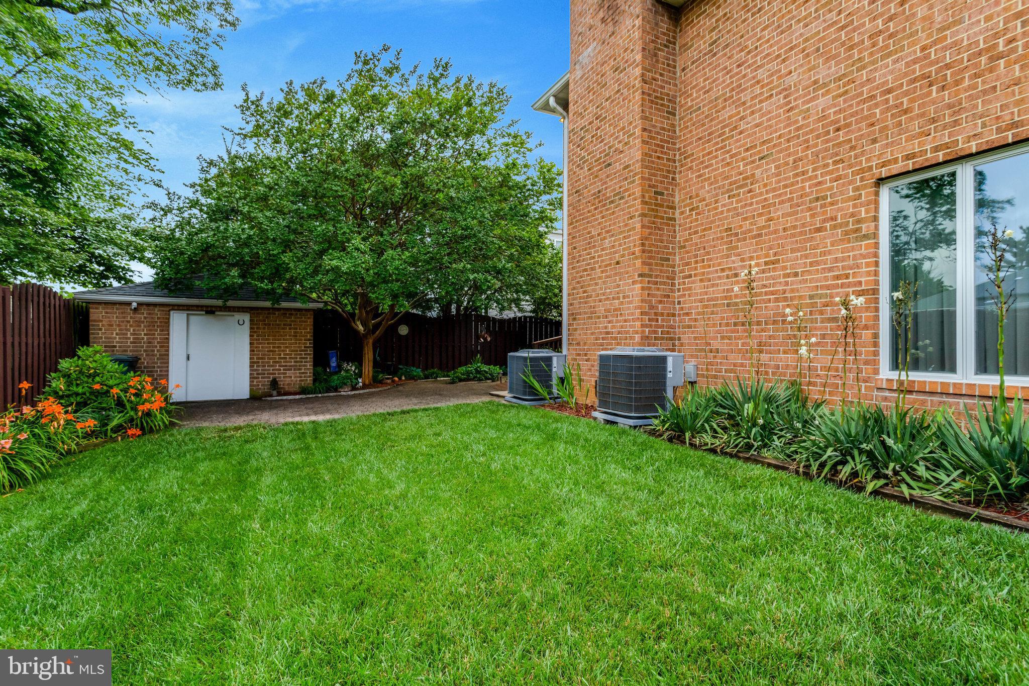 GLENCARLYN - Residential