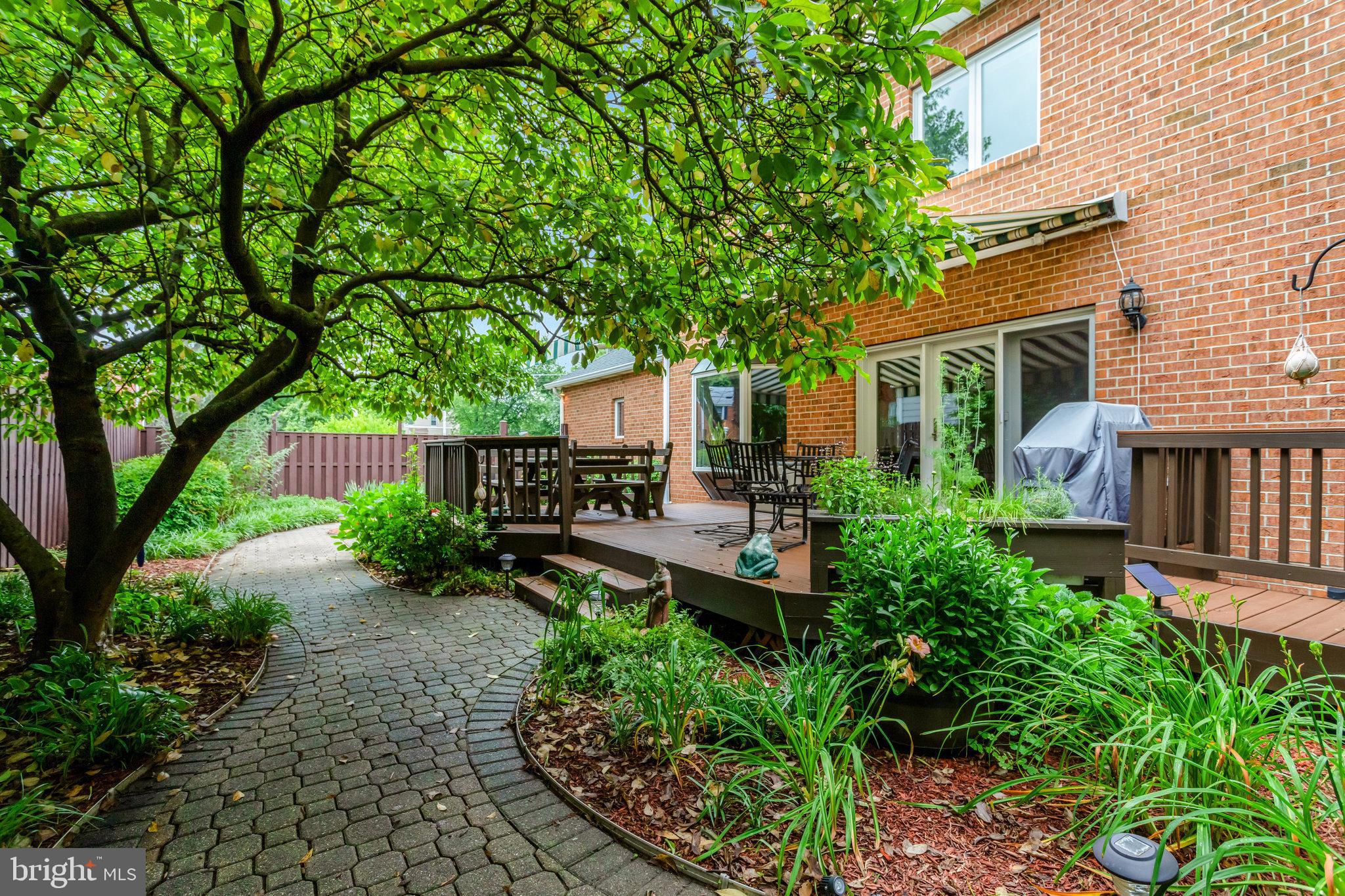 GLENCARLYN - Residential