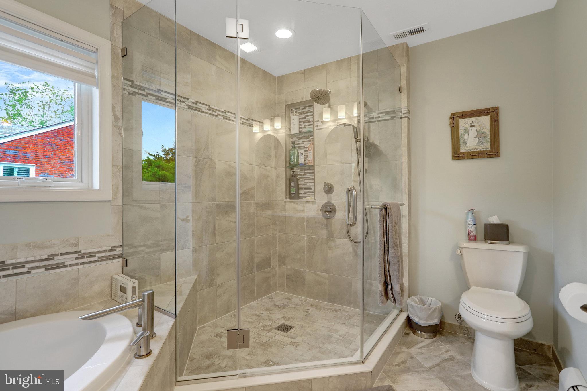 GLENCARLYN - Residential