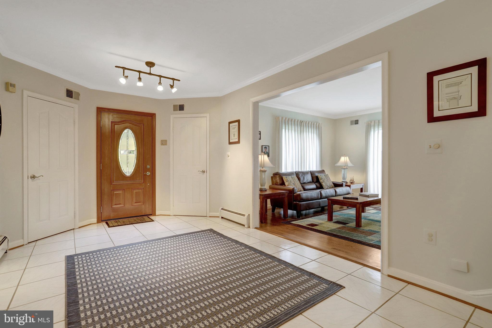 GLENCARLYN - Residential