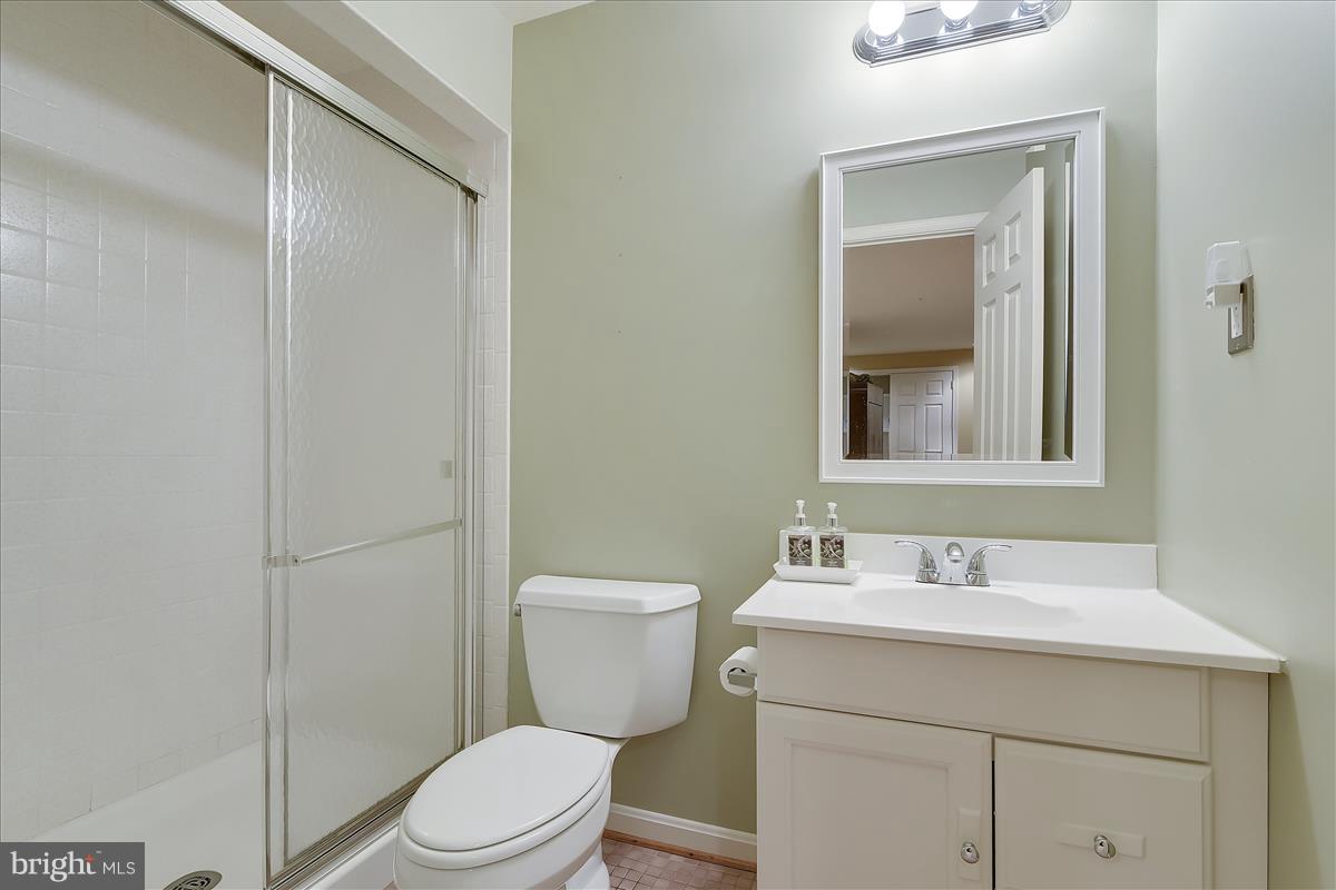 HARVEST KING - Residential Lease