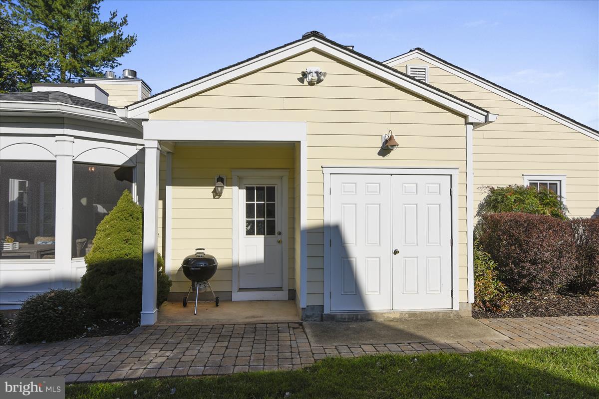 HARVEST KING - Residential Lease