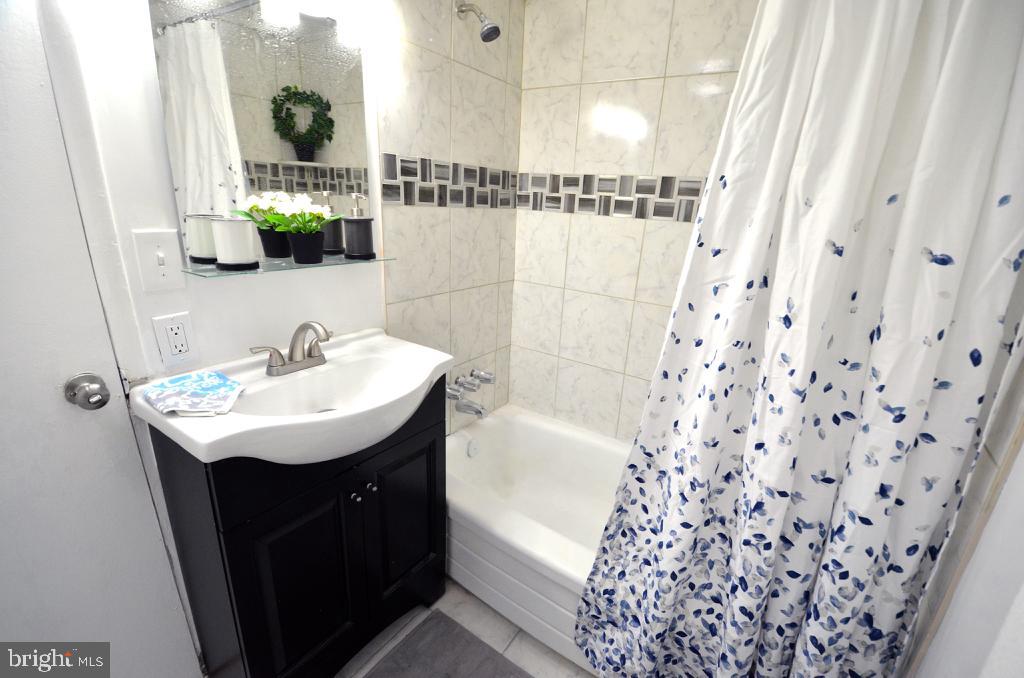 BROOKSIDE PARK CONDOMINIUMS - Residential