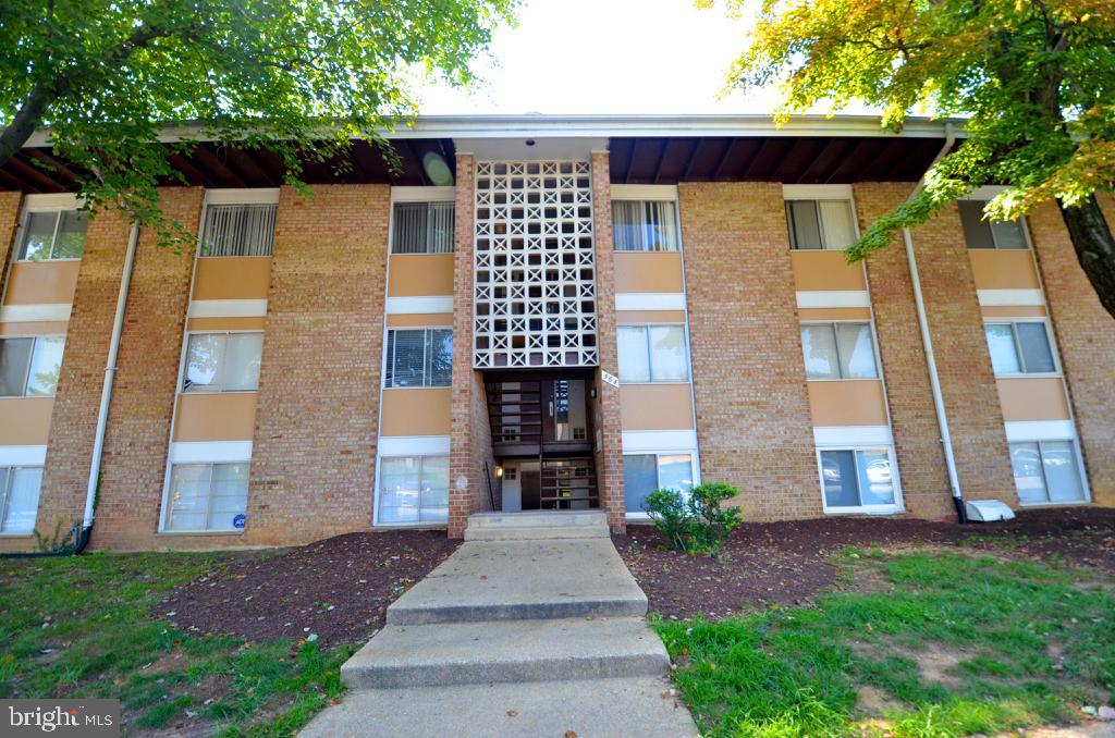 BROOKSIDE PARK CONDOMINIUMS - Residential