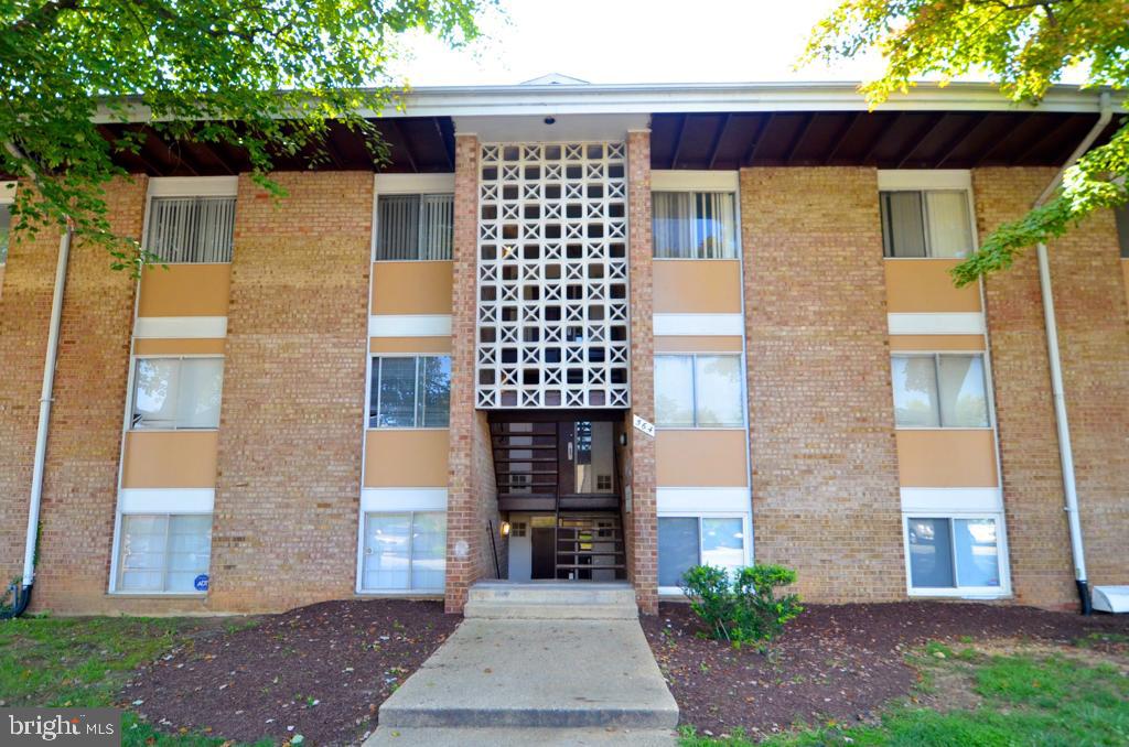 BROOKSIDE PARK CONDOMINIUMS - Residential