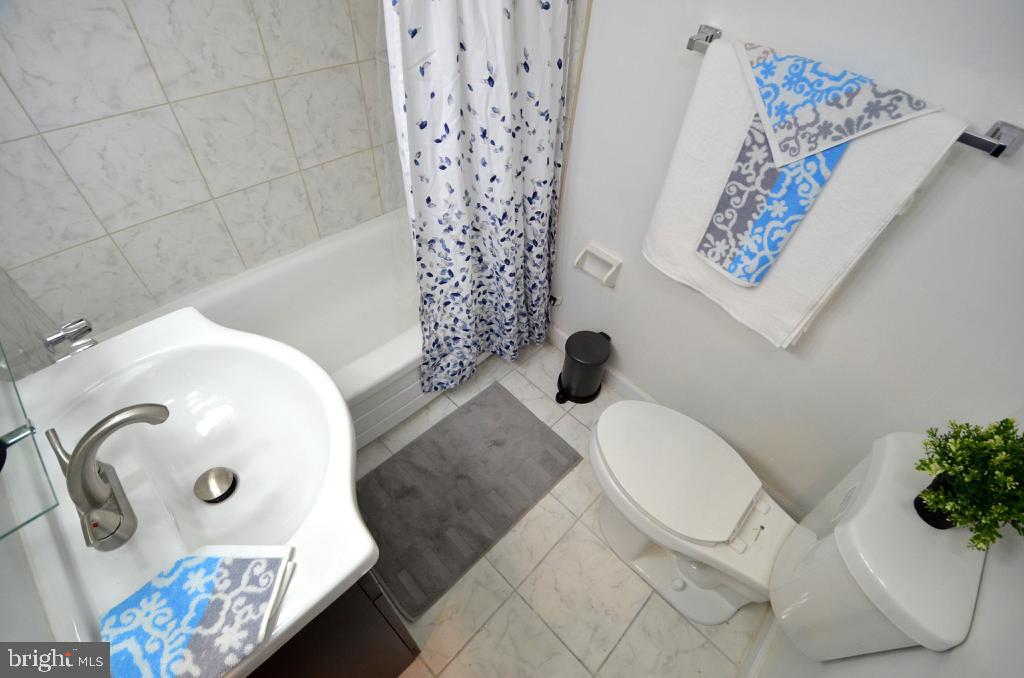 BROOKSIDE PARK CONDOMINIUMS - Residential