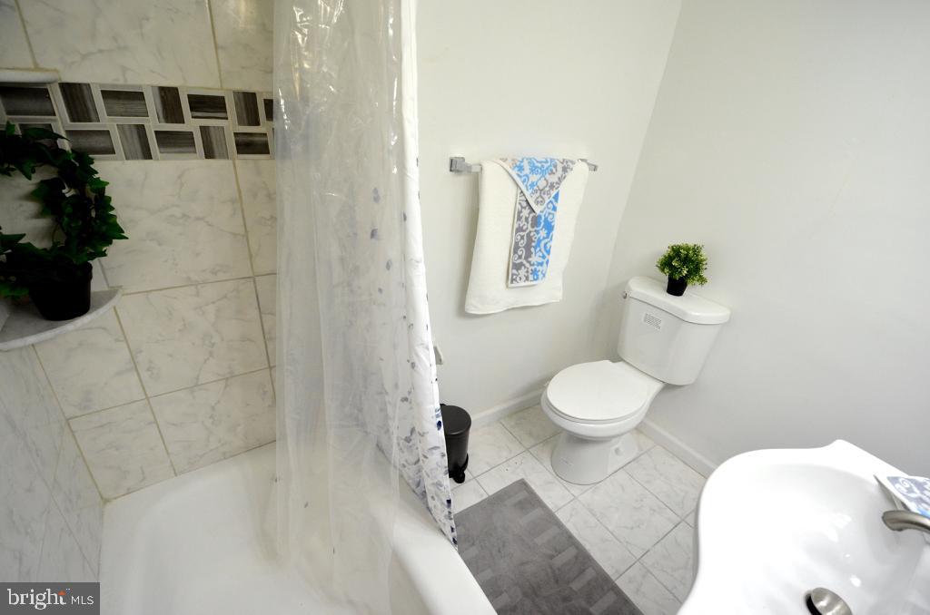 BROOKSIDE PARK CONDOMINIUMS - Residential