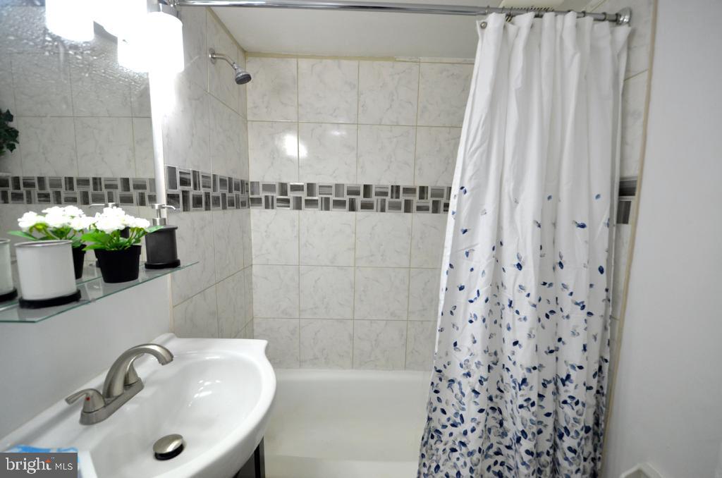 BROOKSIDE PARK CONDOMINIUMS - Residential