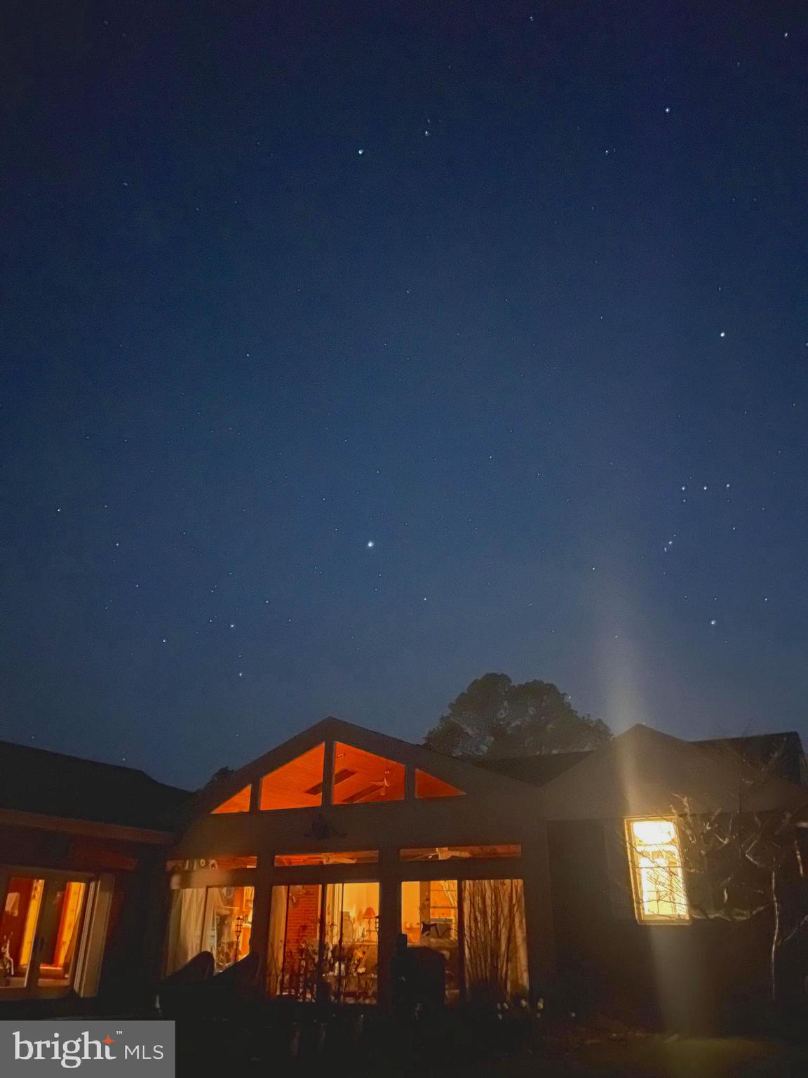 WHITEHALL - Residential