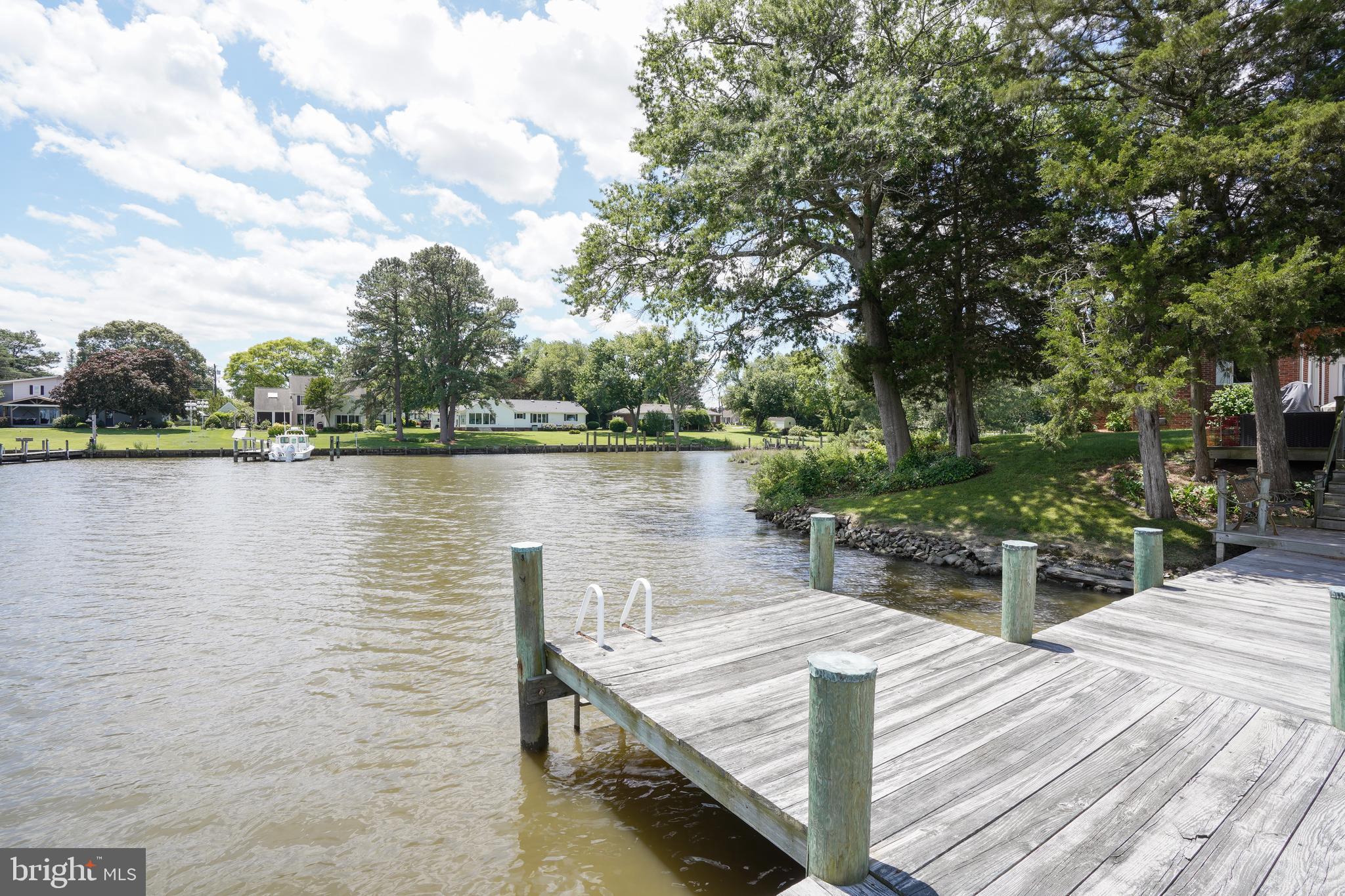 WHITEHALL - Residential