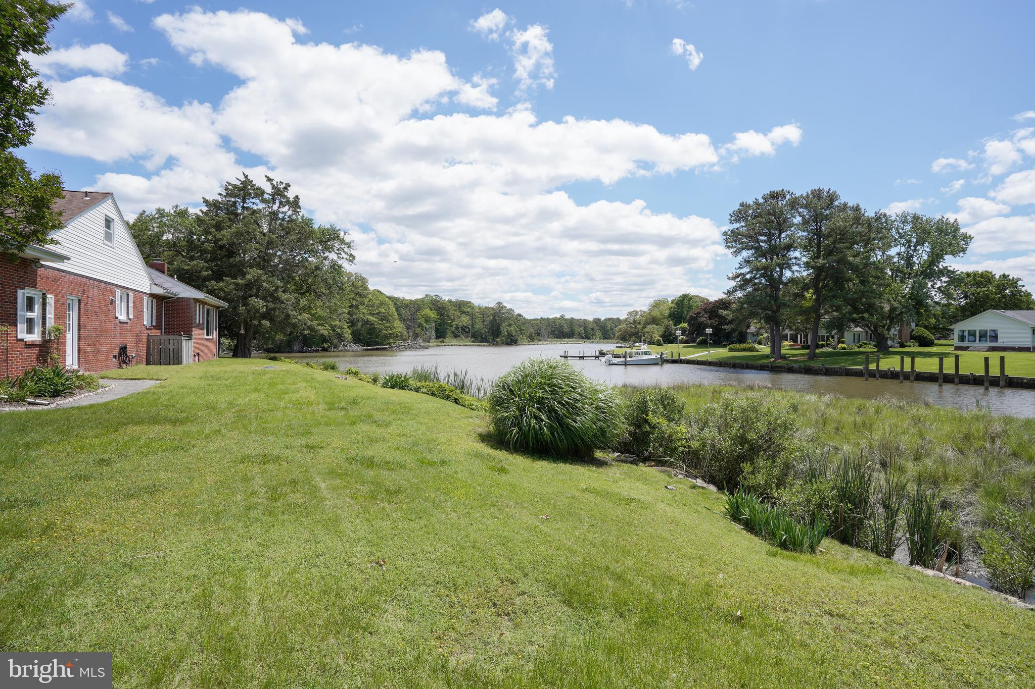 WHITEHALL - Residential