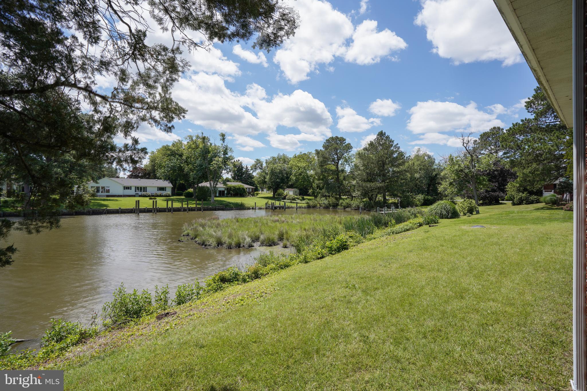 WHITEHALL - Residential