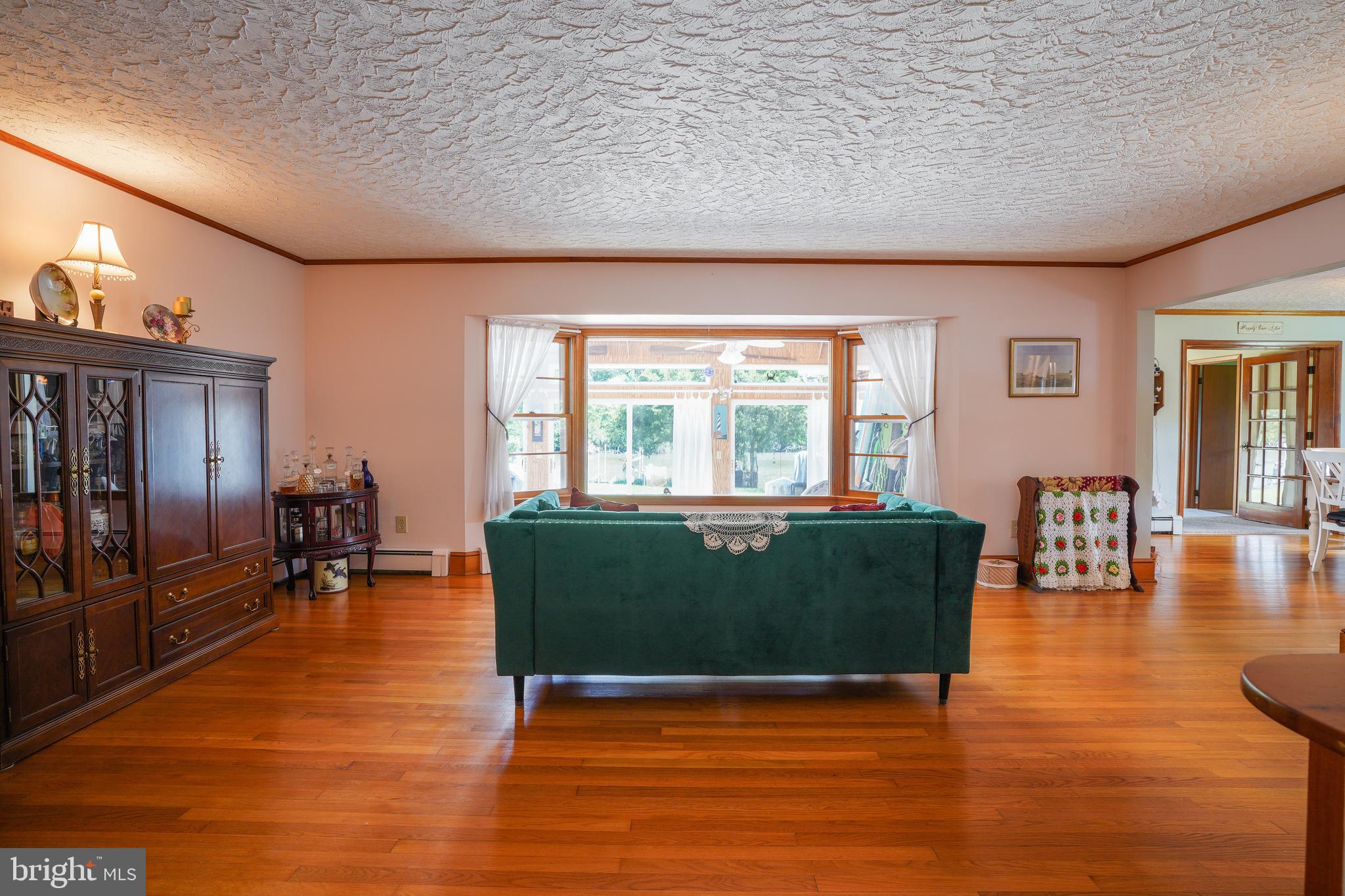 WHITEHALL - Residential