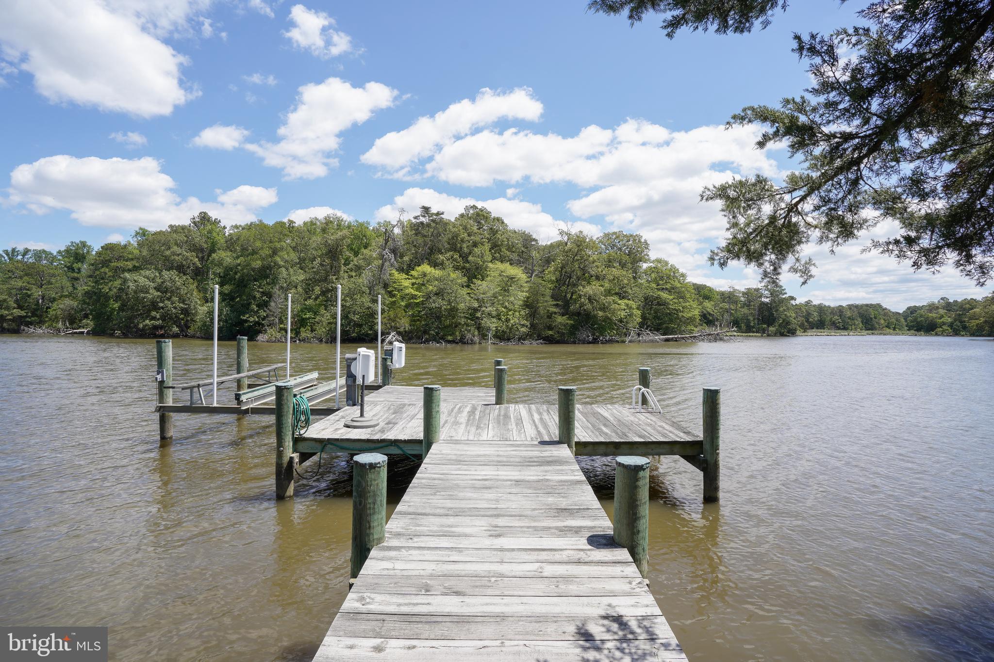 WHITEHALL - Residential