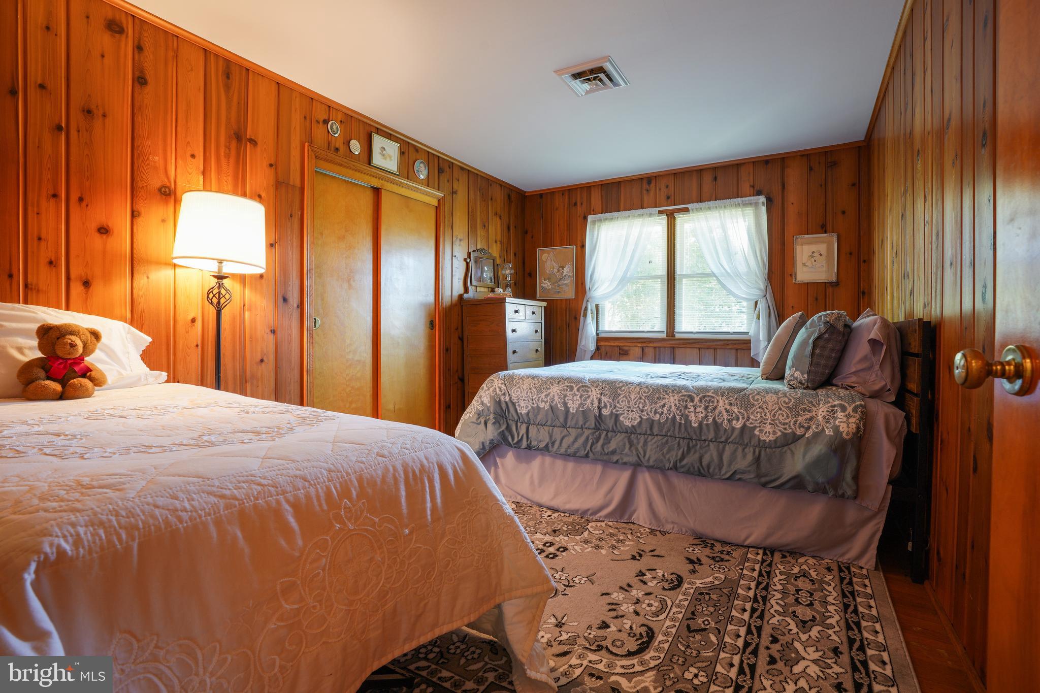 WHITEHALL - Residential