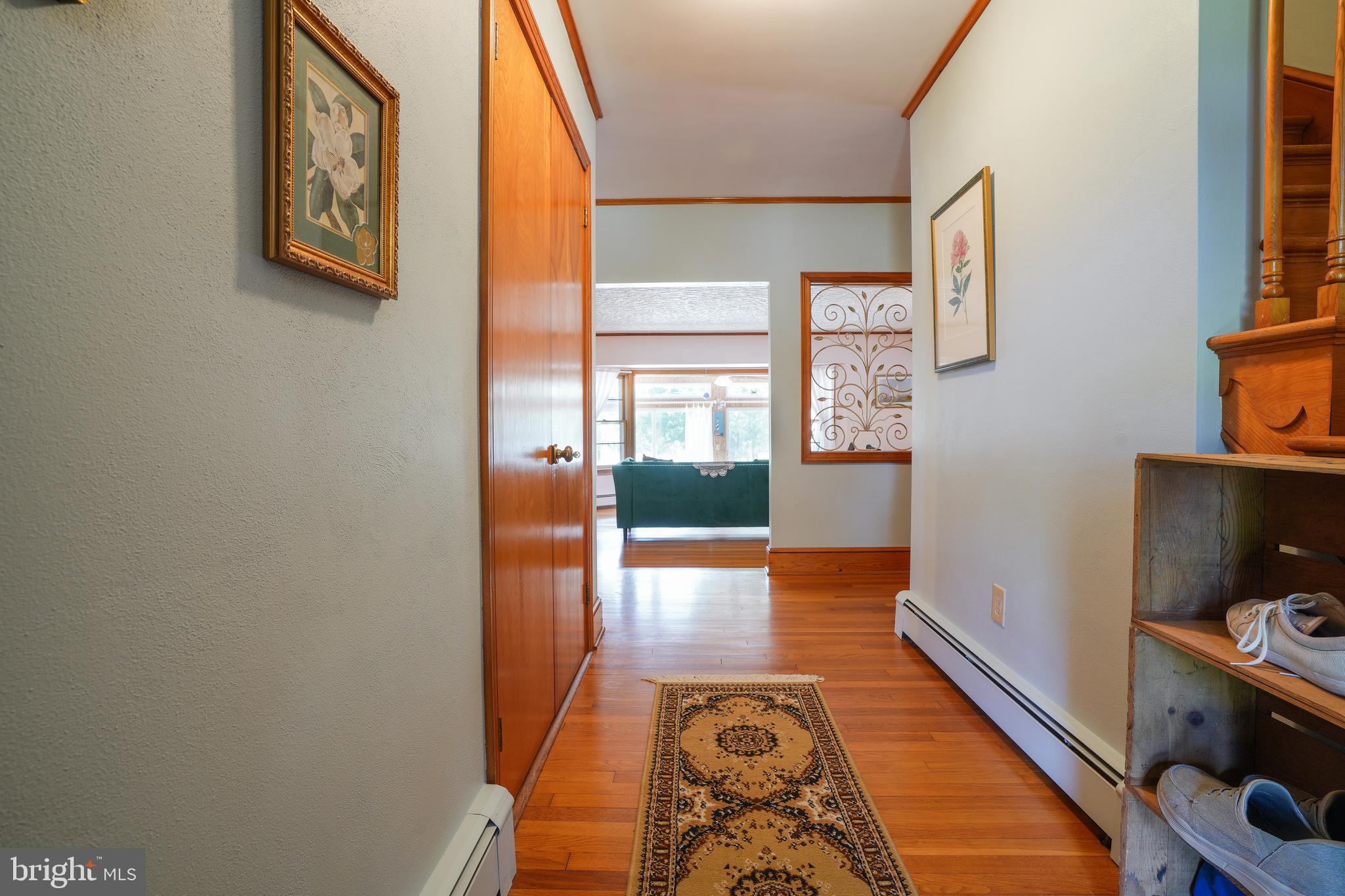 WHITEHALL - Residential