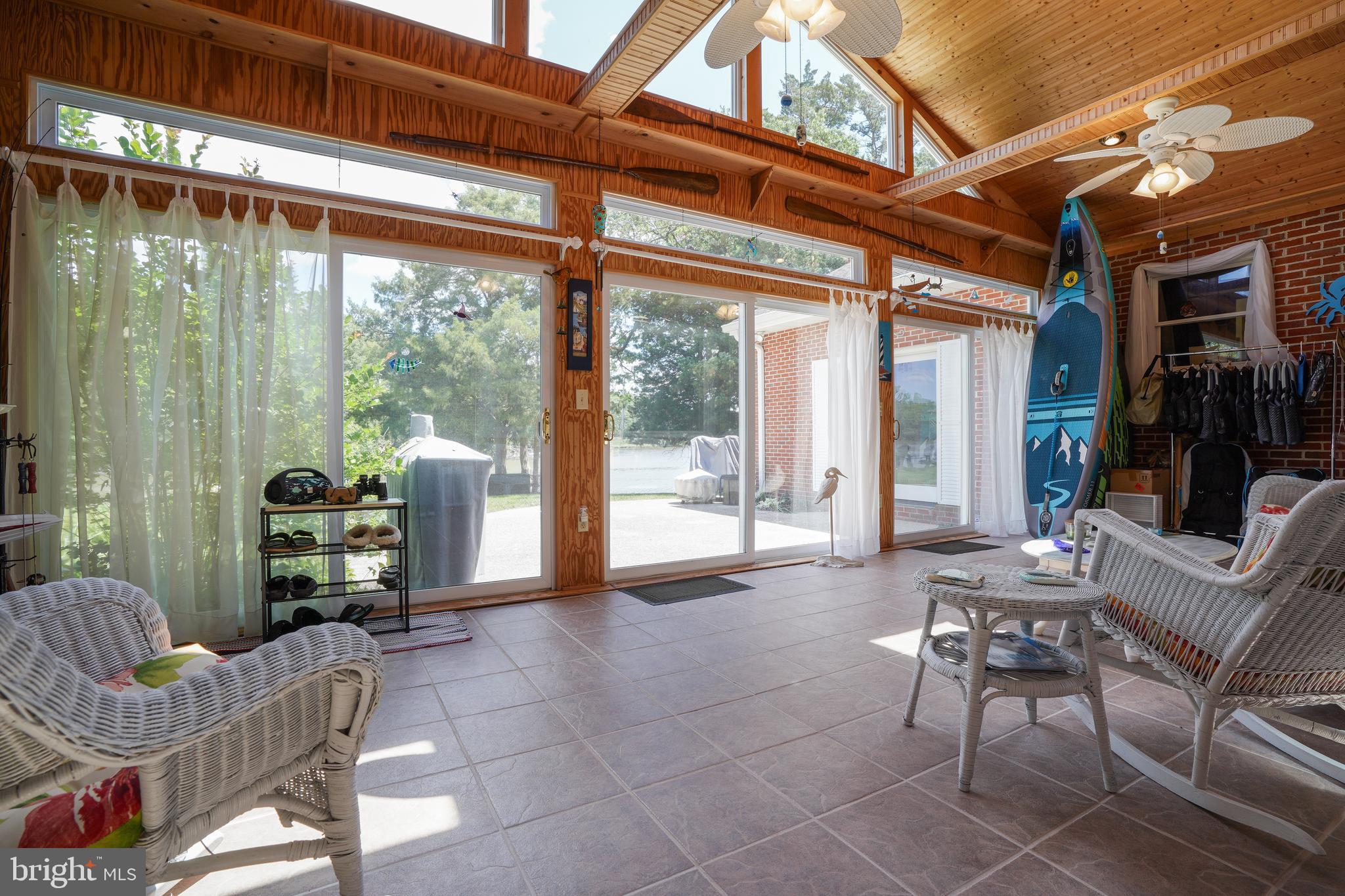 WHITEHALL - Residential