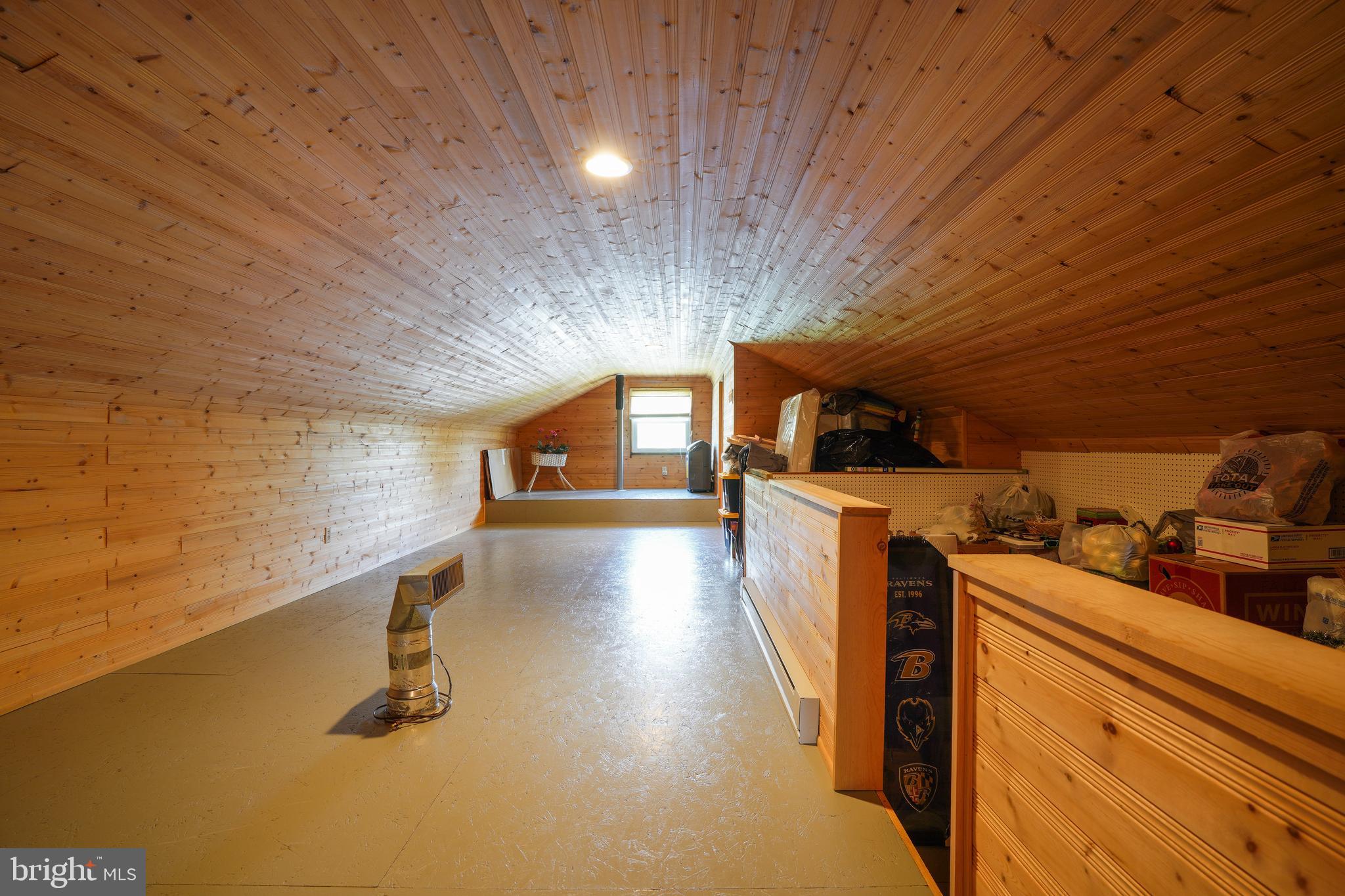 WHITEHALL - Residential