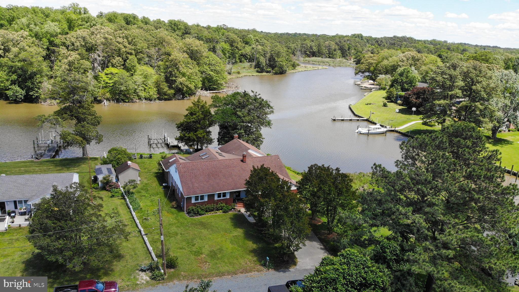 WHITEHALL - Residential