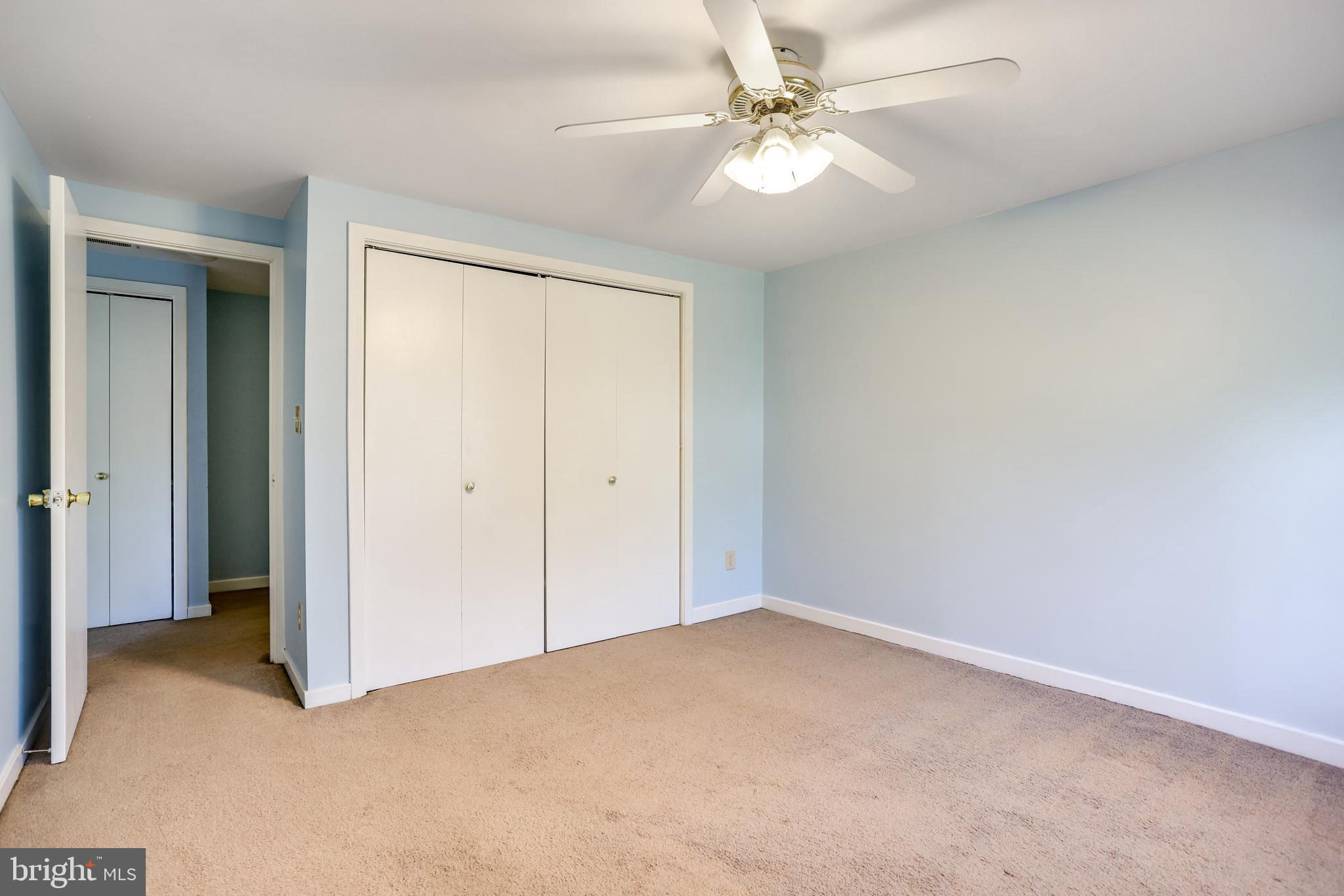 MONTGOMERY VILLAGE - Residential Lease