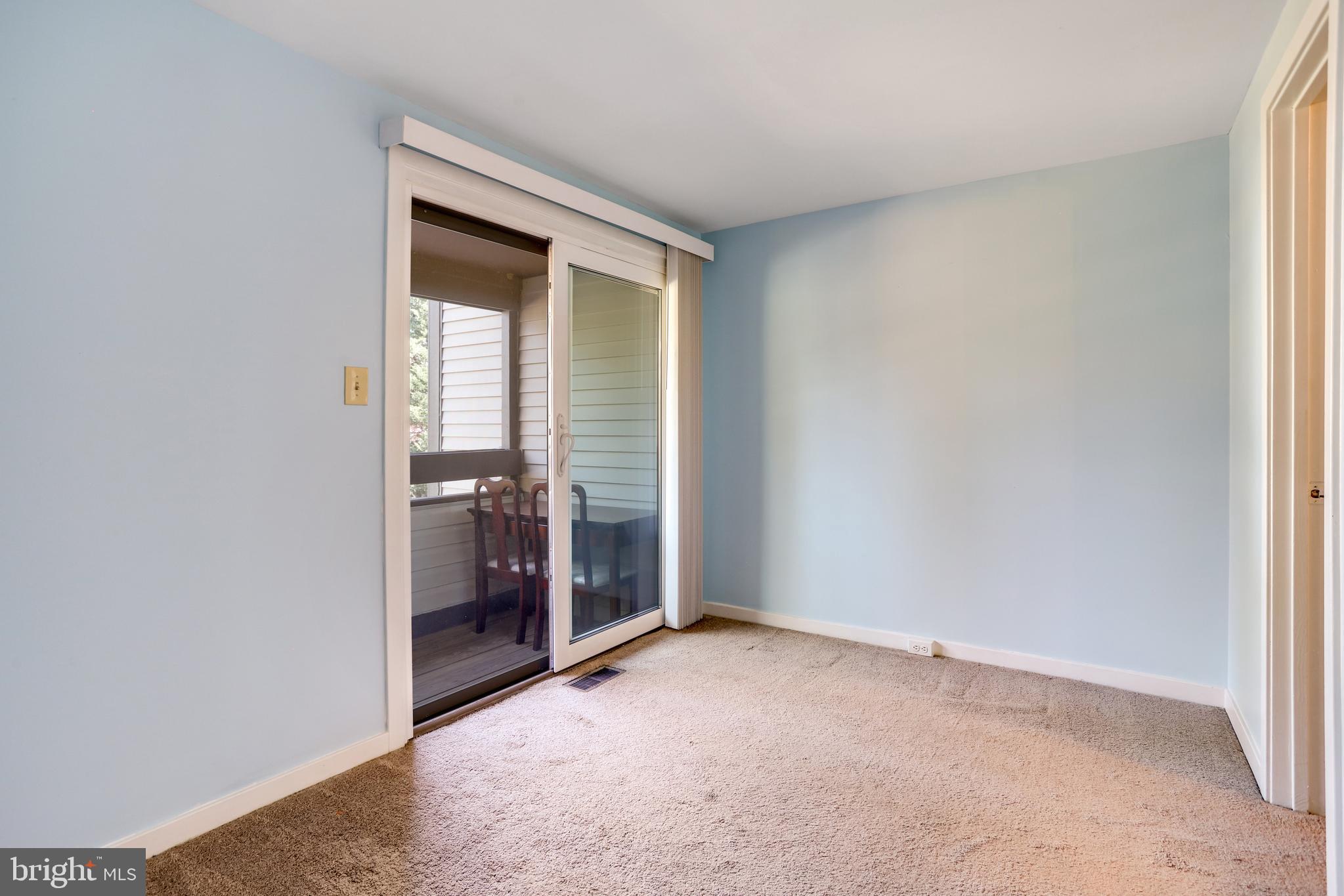 MONTGOMERY VILLAGE - Residential Lease