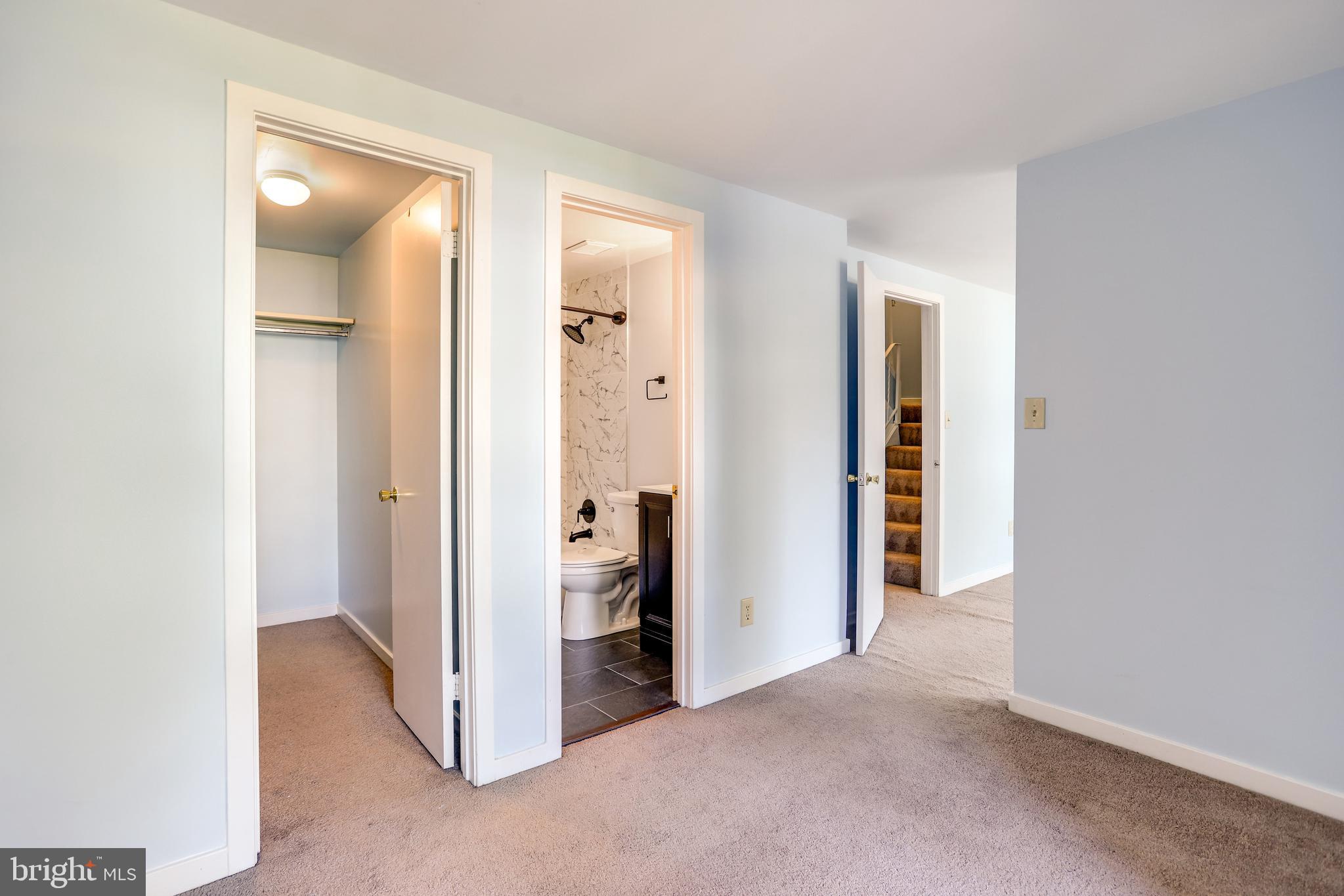 MONTGOMERY VILLAGE - Residential Lease