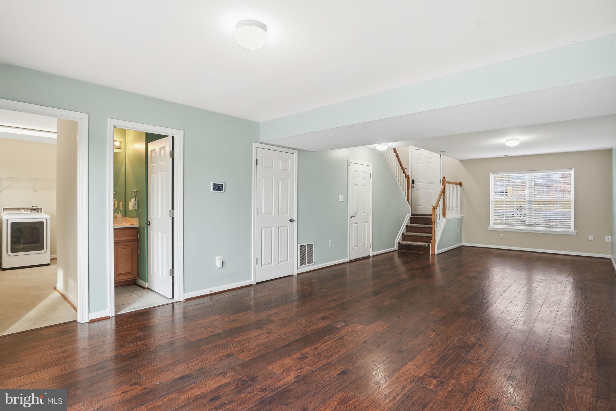 GLENDALE TERRACE - Residential