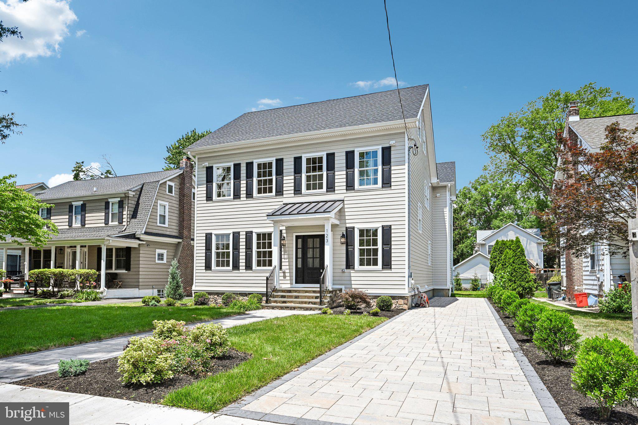 123 HAWTHORNE AVENUE