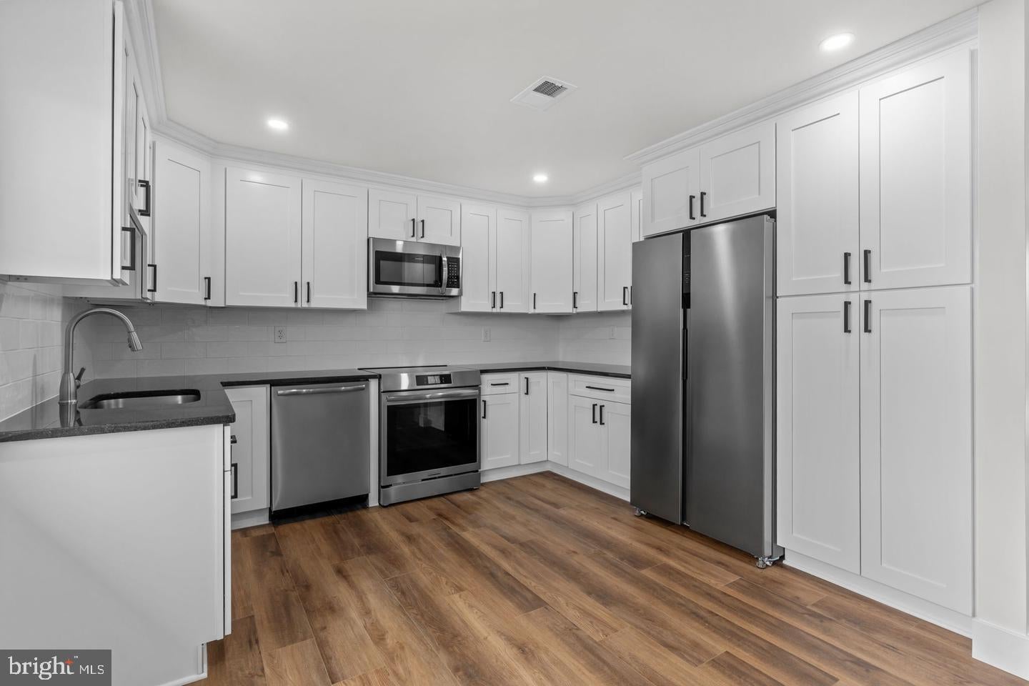 31 PLEASANT LANE