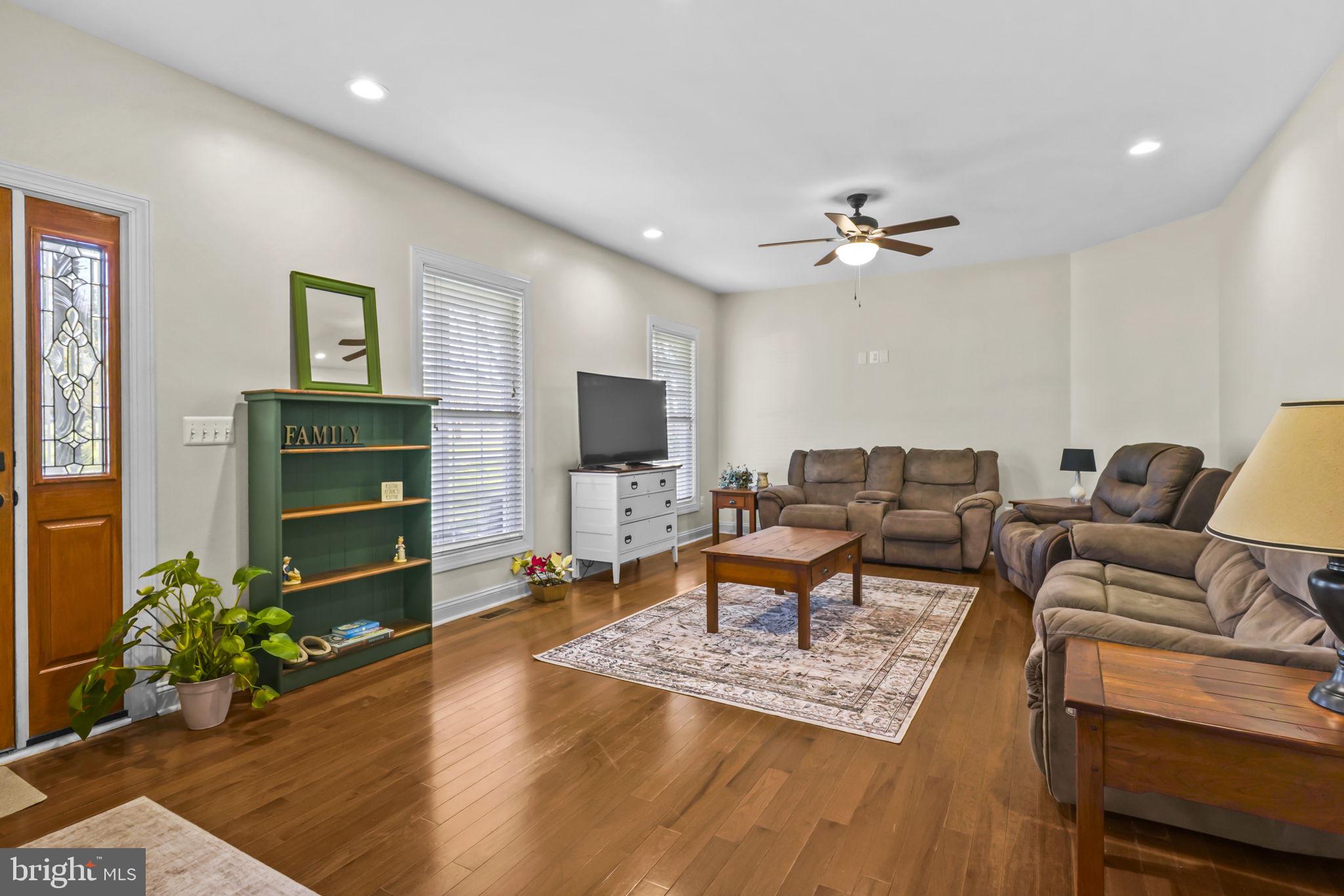 LEXINGTON PARK - Residential