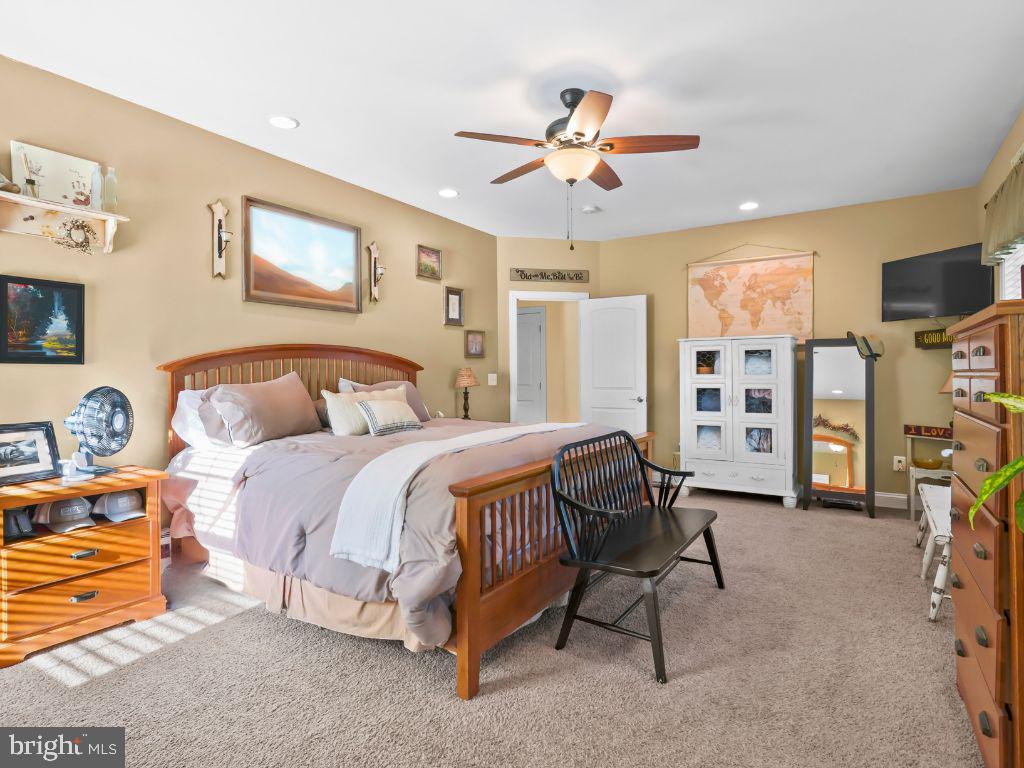 LEXINGTON PARK - Residential